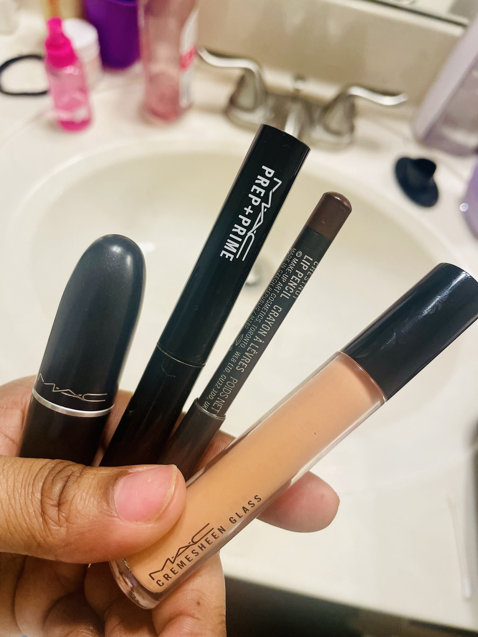 Gameday Lip combo!!

#Gameday #CoachsWife
#BasketballWife #RollTide #MakeupCosmetics #PrepAndPrime #Chestnut #HoneyLove #BoyBait #LTKHoliday #LtkGiftGuide

#LTKU #LTKbeauty #LTKsalealert