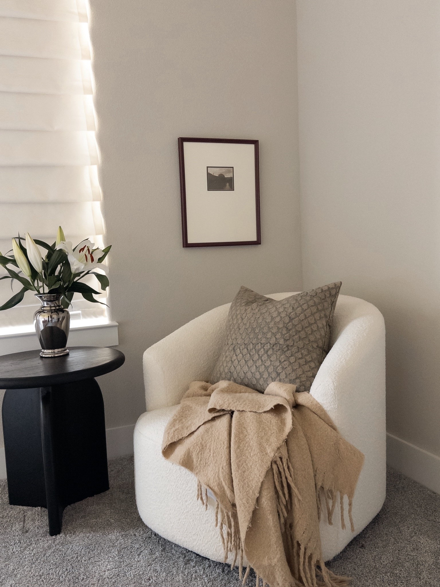 This Walmart Accent Chair is SO GOOD! Comes in 3 colors, boucle fabric, swivels, and is such a good price - only $148!

walmart accent chair, walmart chair, walmart finds, walmart home, walmart furniture, affordable home finds, budget friendly accent chair 

#LTKHome #LTKSaleAlert #LTKStyleTip