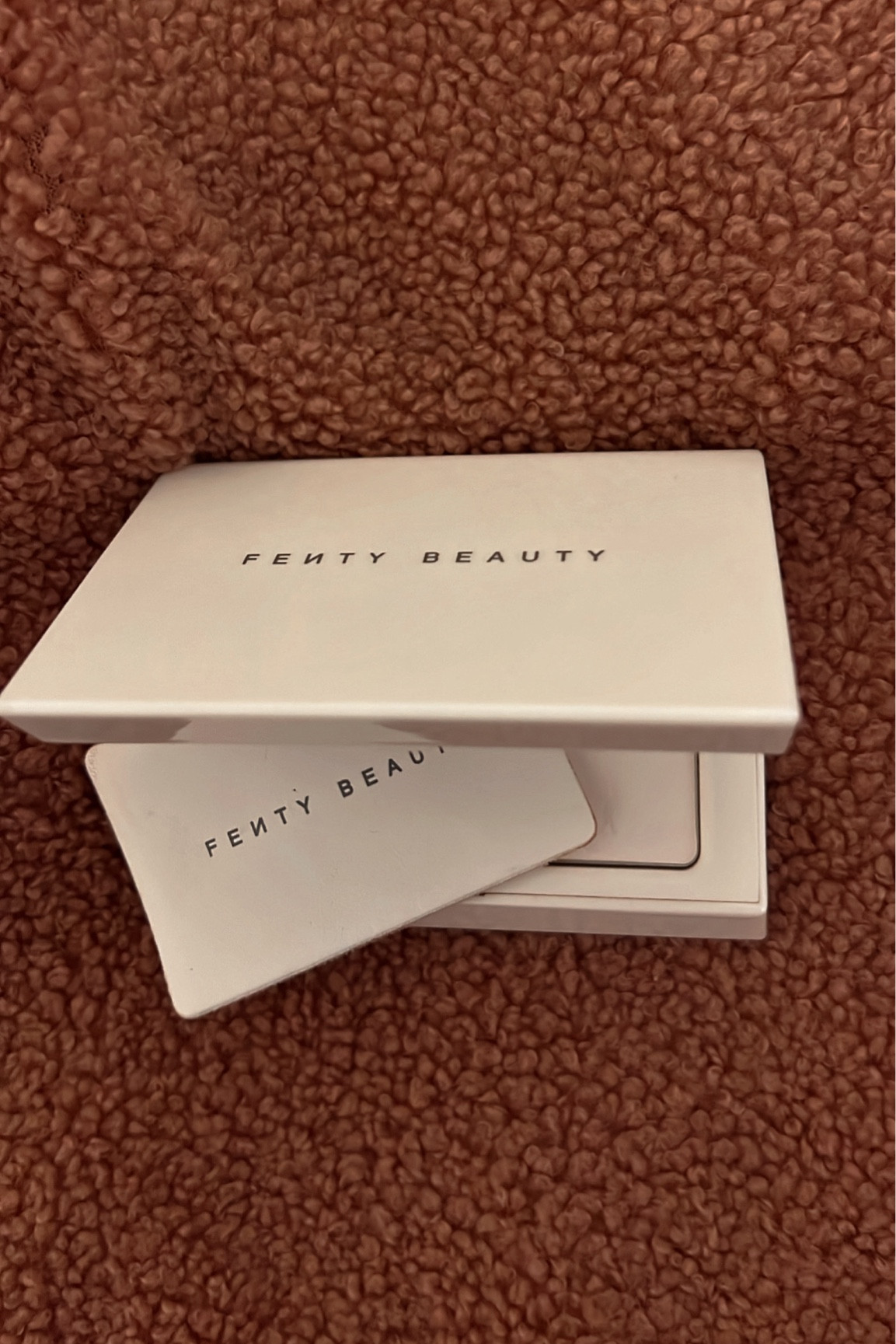 Rihanna would never steer us wrong. 
Been using this for years and it was featured in her halftime performance! Fenty Beauty Invisimatte Powder 
🙌🏿💎💁🏿‍♀️
•
•
•
•
•
•
#blackowned #blackcreator #rihannapowder #Superbowl #rihanna #fenty #sephora #blackmakeup 

#LTKFind #LTKunder50 #LTKbeauty