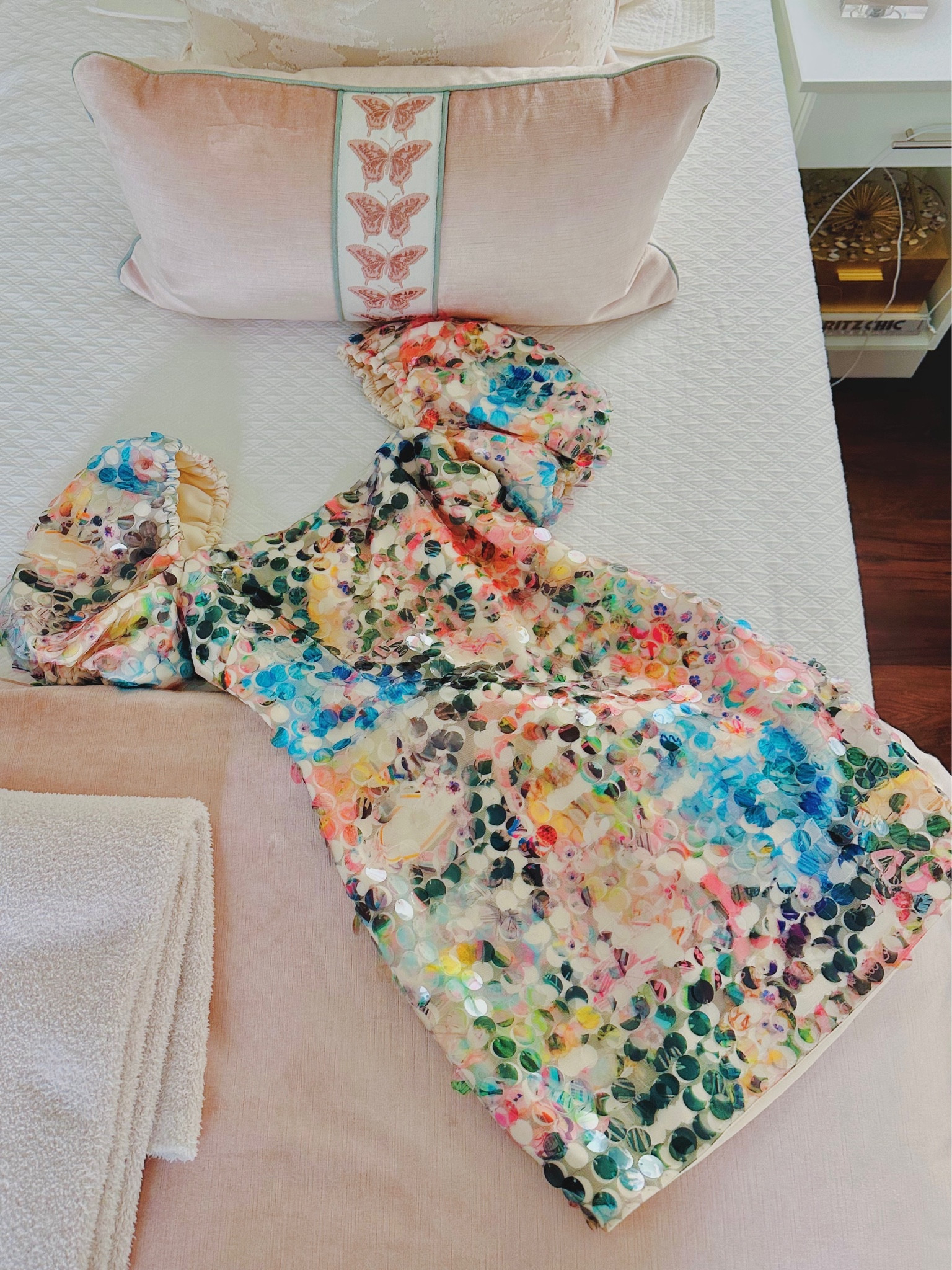 Favorite date party dress of all time!!!!! LINKED! 