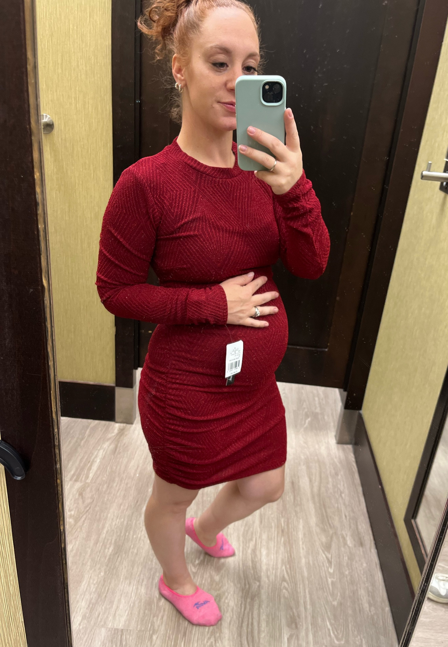 Holiday dress.

#LTKSeasonal #LTKbump #LTKHoliday