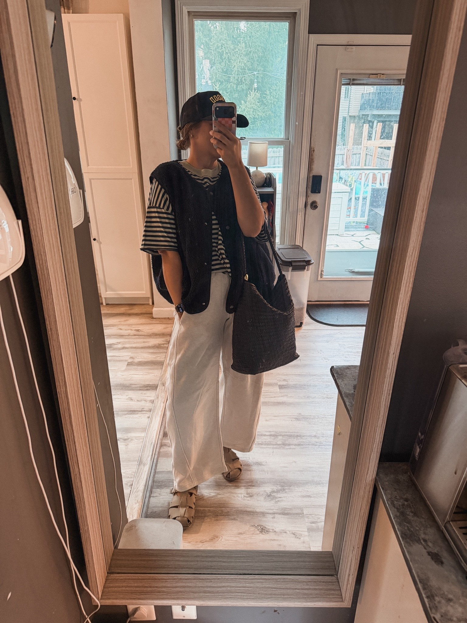 Wearing a large in the sweatpants and XL in the tee.

#LTKootd #LTKgrwm #LTKMidsize