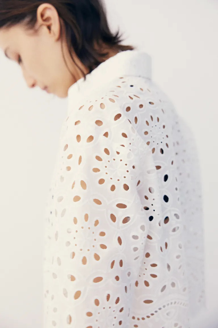 Broderie anglaise shirt - White - Ladies | H&M GB | H&M (UK, MY, IN, SG, PH, TW, HK)