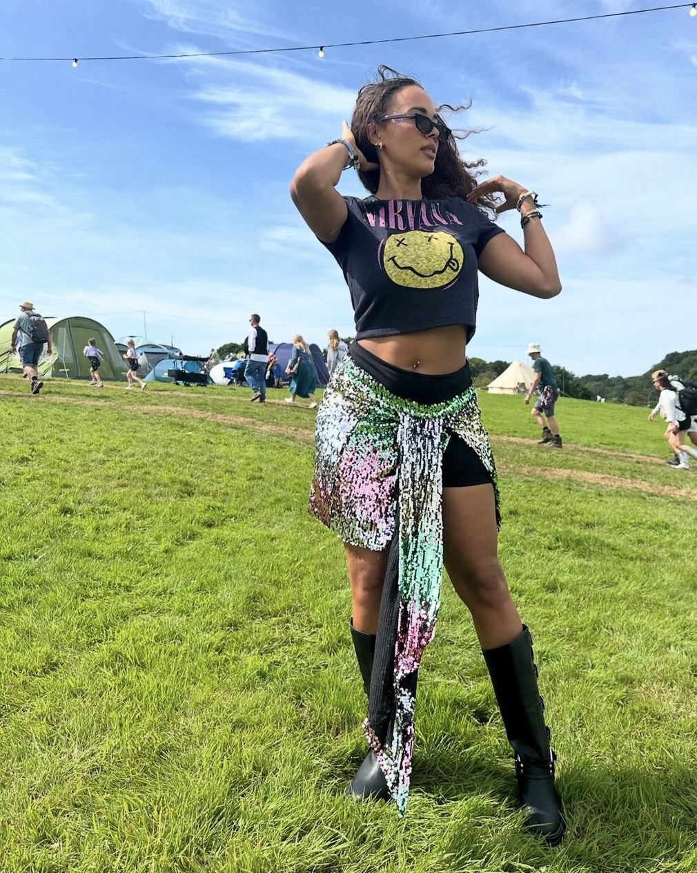 Festival Outfit ⛺️✨

Nirvana cropped tee, black shorts, Boohoo rainbow sequin ruched drape mini skirt, Ego boots, black rectangle sunglasses 🤍

(linked alternatives)

#LTKsummer #LTKuk #LTKstyletip