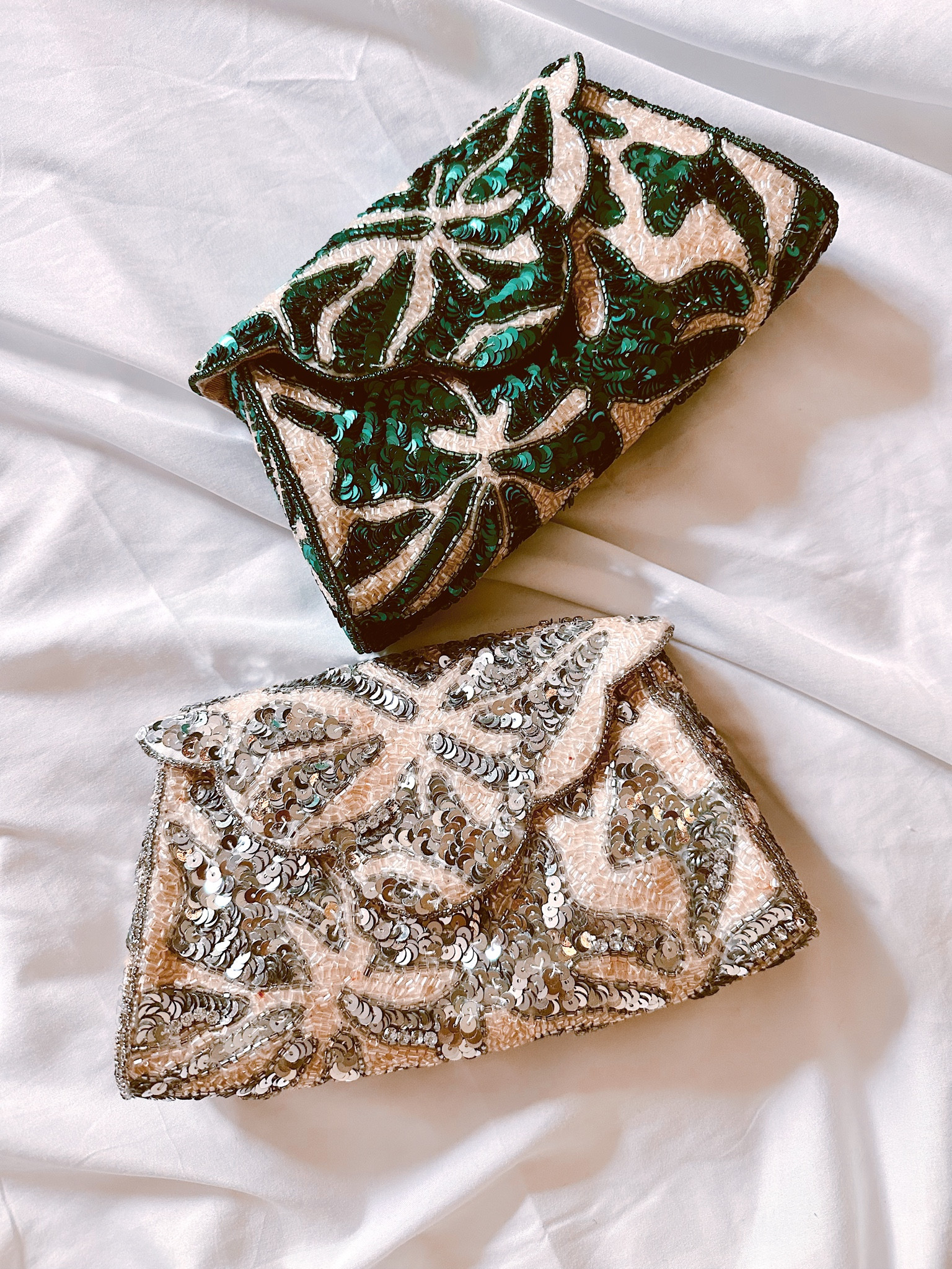 Vintage glam bags on sale at Anthropologie 
Cute for the holidays too and make great gifts! 


#LTKsalealert #LTKHoliday #LTKitbag