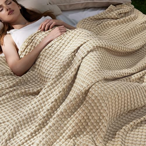 Bedsure Cooling Cotton Waffle King Size Blanket - Lightweight Breathable Summer Blanket of Rayon ... | Amazon (US)
