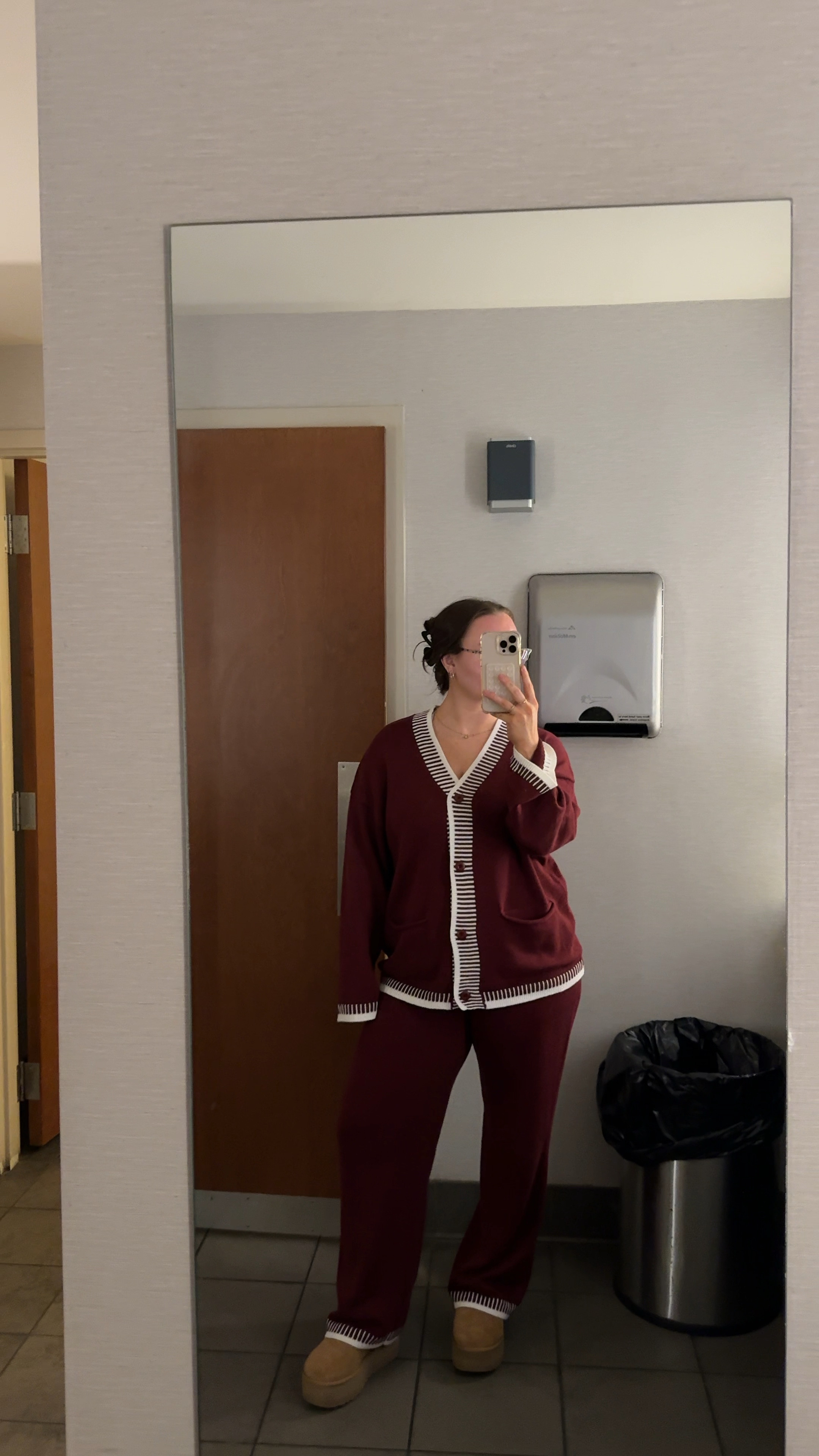 airport outfit! 🍷 wearing an XL

#LTKFindsUnder50 #LTKMostLoved #LTKTravel