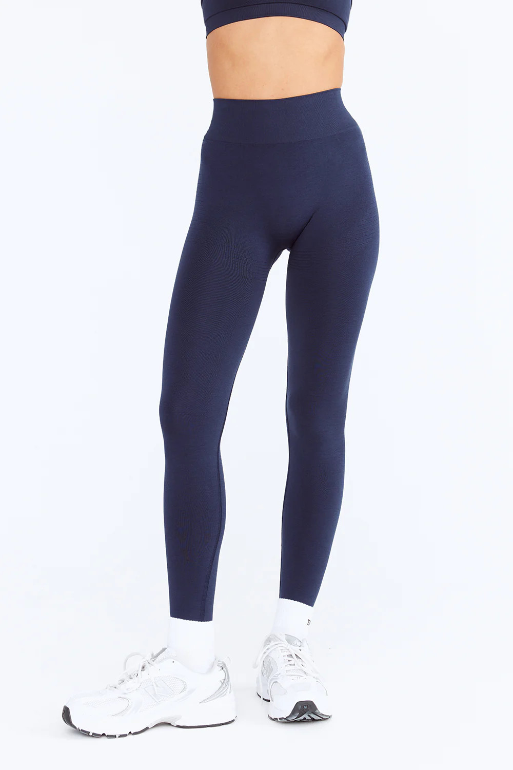 SCULPT SEAMLESS SCRUNCH LEGGING - NAVY MARL | TALA (UK)