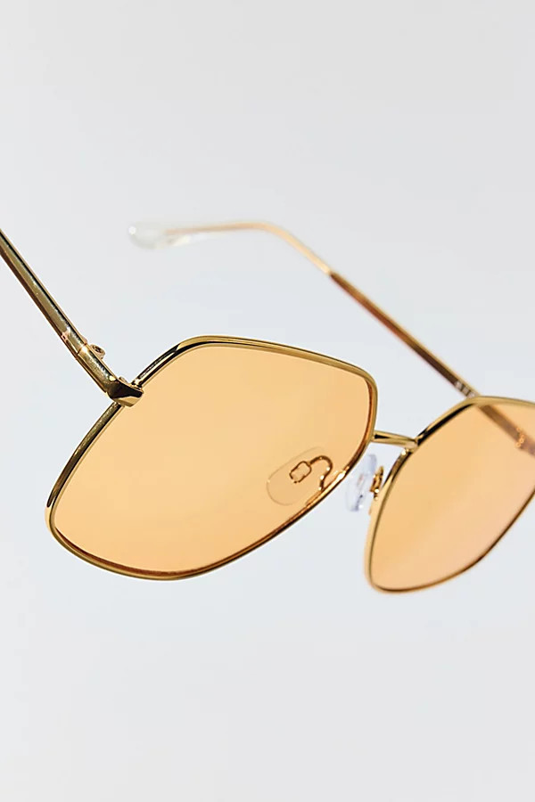 Aire Altair Aviator Sunglasses in Gold, Women's at Urban Outfitters | Urban Outfitters (US and RoW)