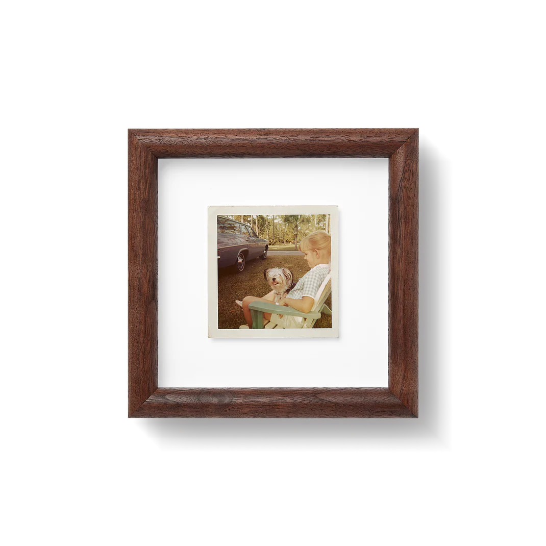 Walnut Round | Framebridge