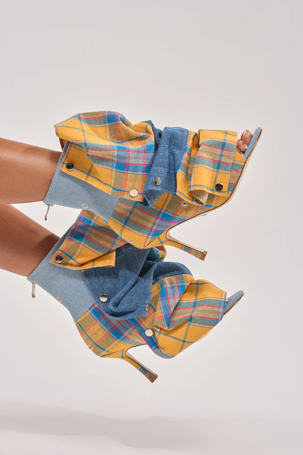 AZALEA WANG BIRDSONG YELLOW PLAID SNAP BOOTIE | AKIRA