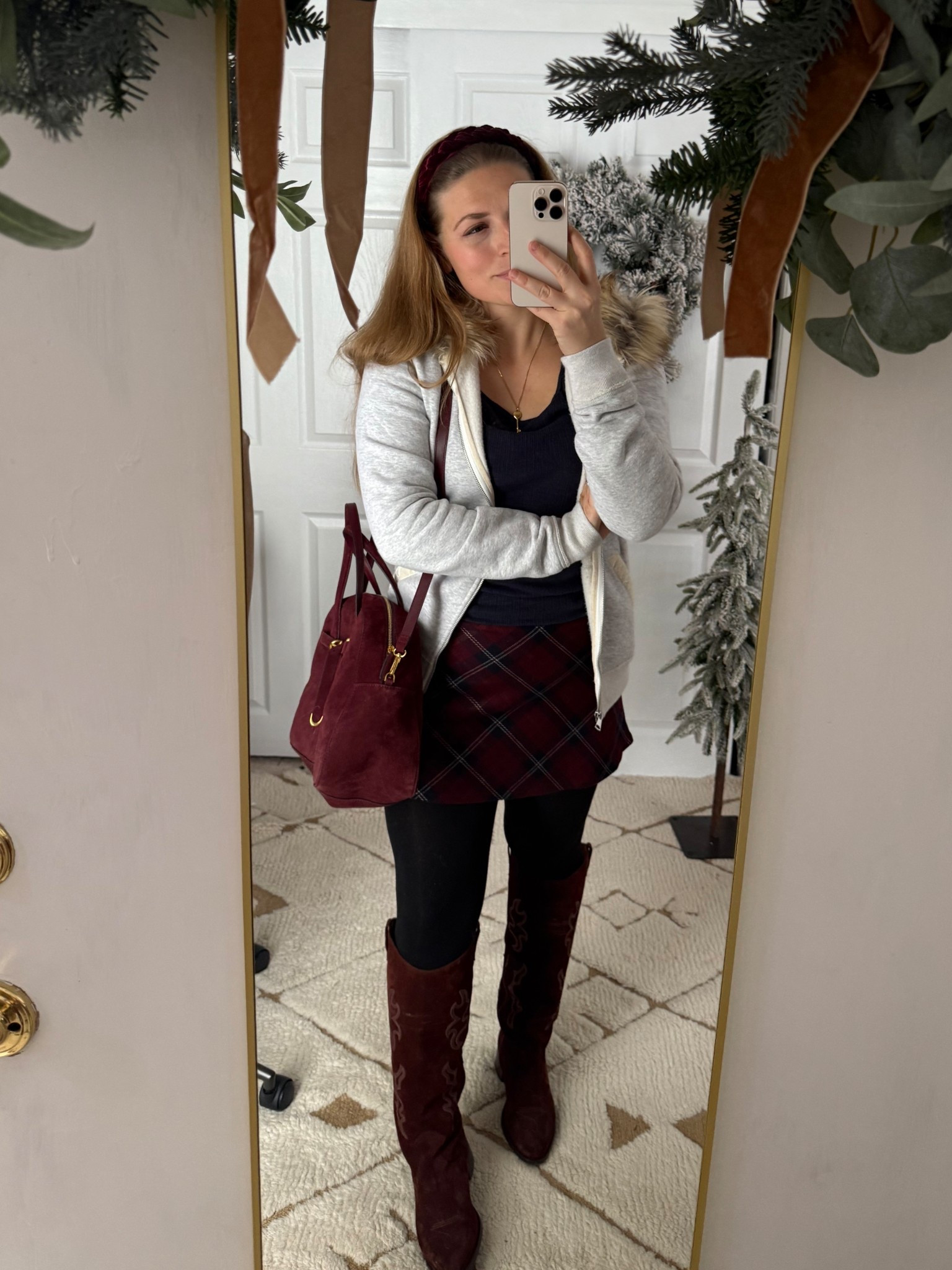 Finally caved and bought this $25 plaid skirt.

Affordable fashion, target finds, burgundy, Ralph Lauren vibes, Abercrombie archives, prep, cowboy boots

#LTKFindsUnder100 #LTKootd #LTKFindsUnder50