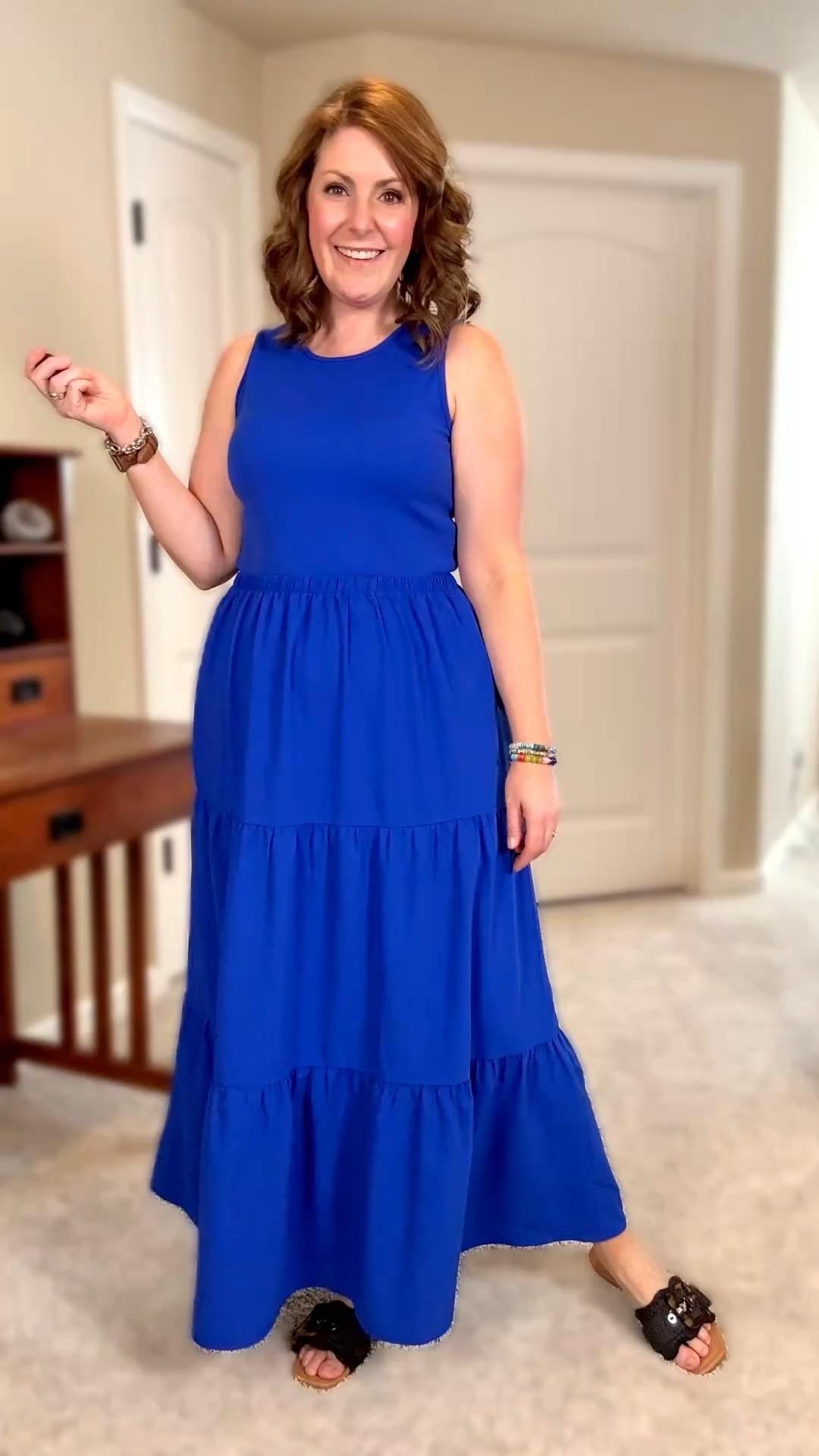 Some dresses just feel like a wardrobe win. This BTFBM maxi has a ribbed cotton knit top, a flattering cinched waist, and a tiered skirt that gives it movement and flow. Sleeveless, pockets, and available in 7 solid colors, it’s effortless, affordable and easy to wear all season long.