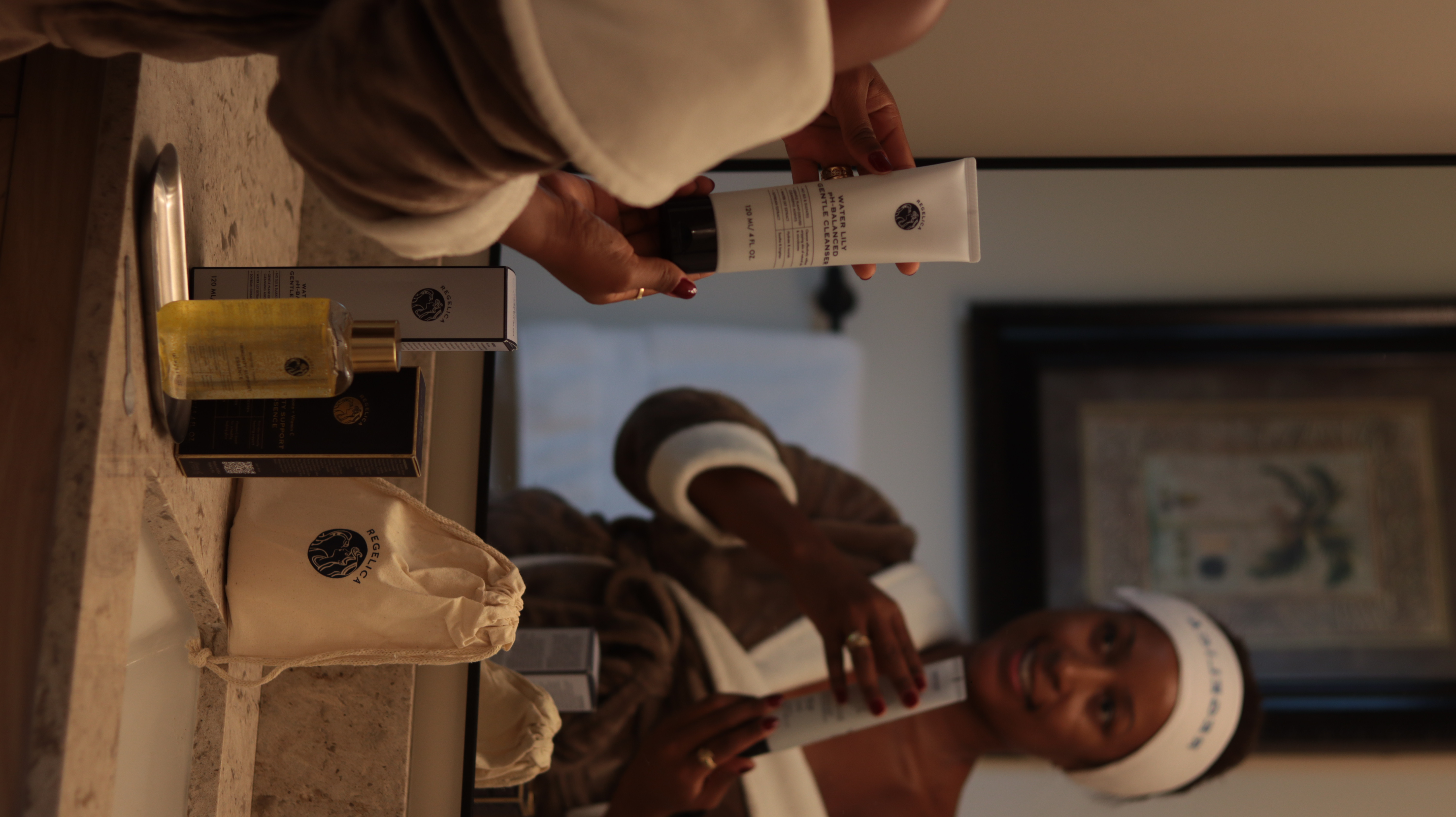 ✨ Let me put you on: this Korean-formulated skincare was made for Western skin — and my face is obsessed.

I’ve been using Regelica Water Lily Cleanser + Microbiome Vitamin C Essence for a week and my skin feels calm, bright, and actually healthy (like, wow).

💧 Gentle but effective
🍊 Brightens + repairs with stable Vitamin C
🧬 Supports skin immunity + barrier strength
🌸 No stripping, no irritation, just glow.

Linked everything on my LTK 💻
#regelica #kbeauty #skincarethatworks #glassskin #skincareroutine #ad #ltkit #cleanglow #vitamincserum
#skincare #koreanskincare #regelica #vitaminc

#LTKFindsUnder100