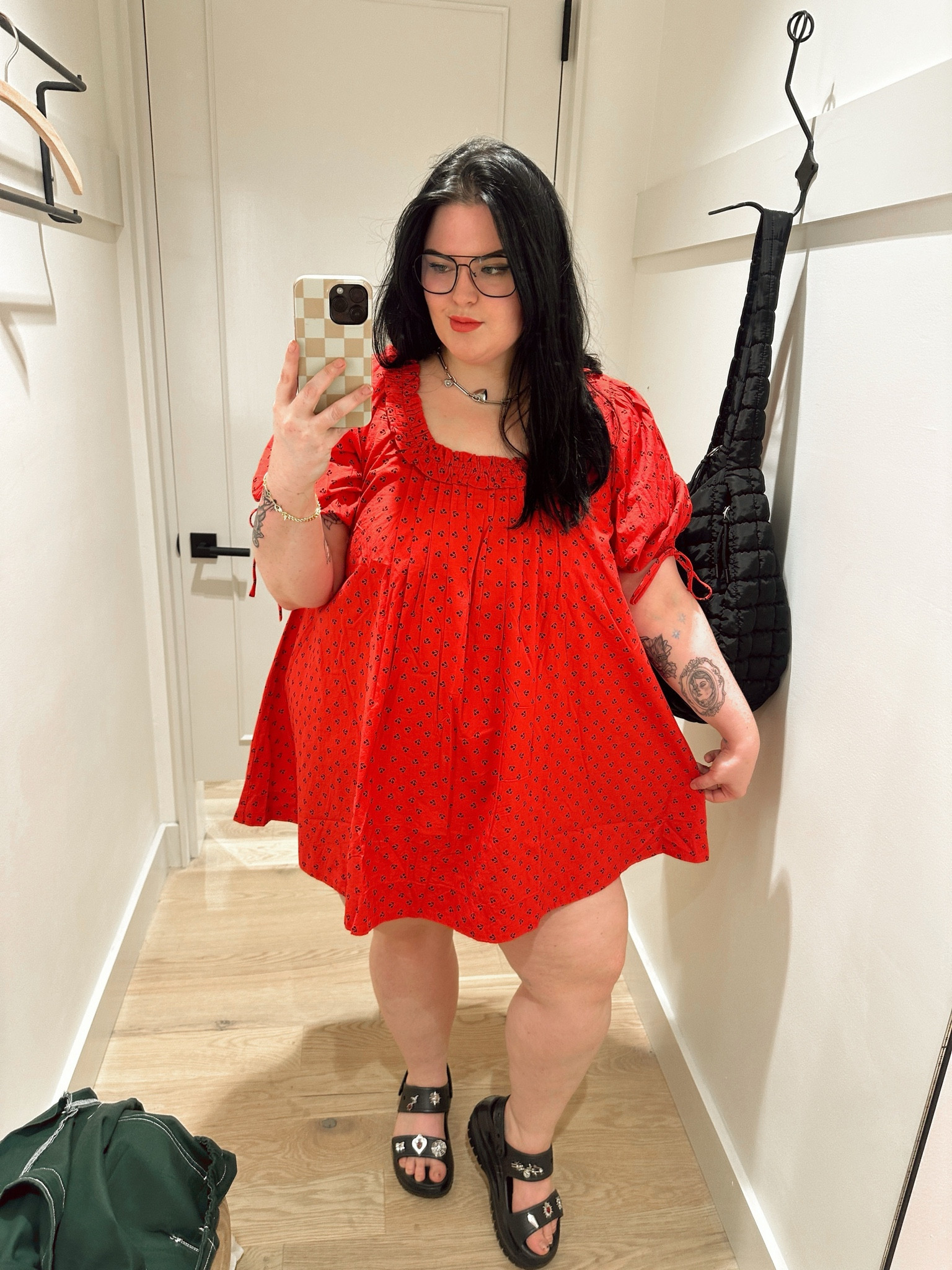 Wearing size UK 20 which is equivalent to US 16 