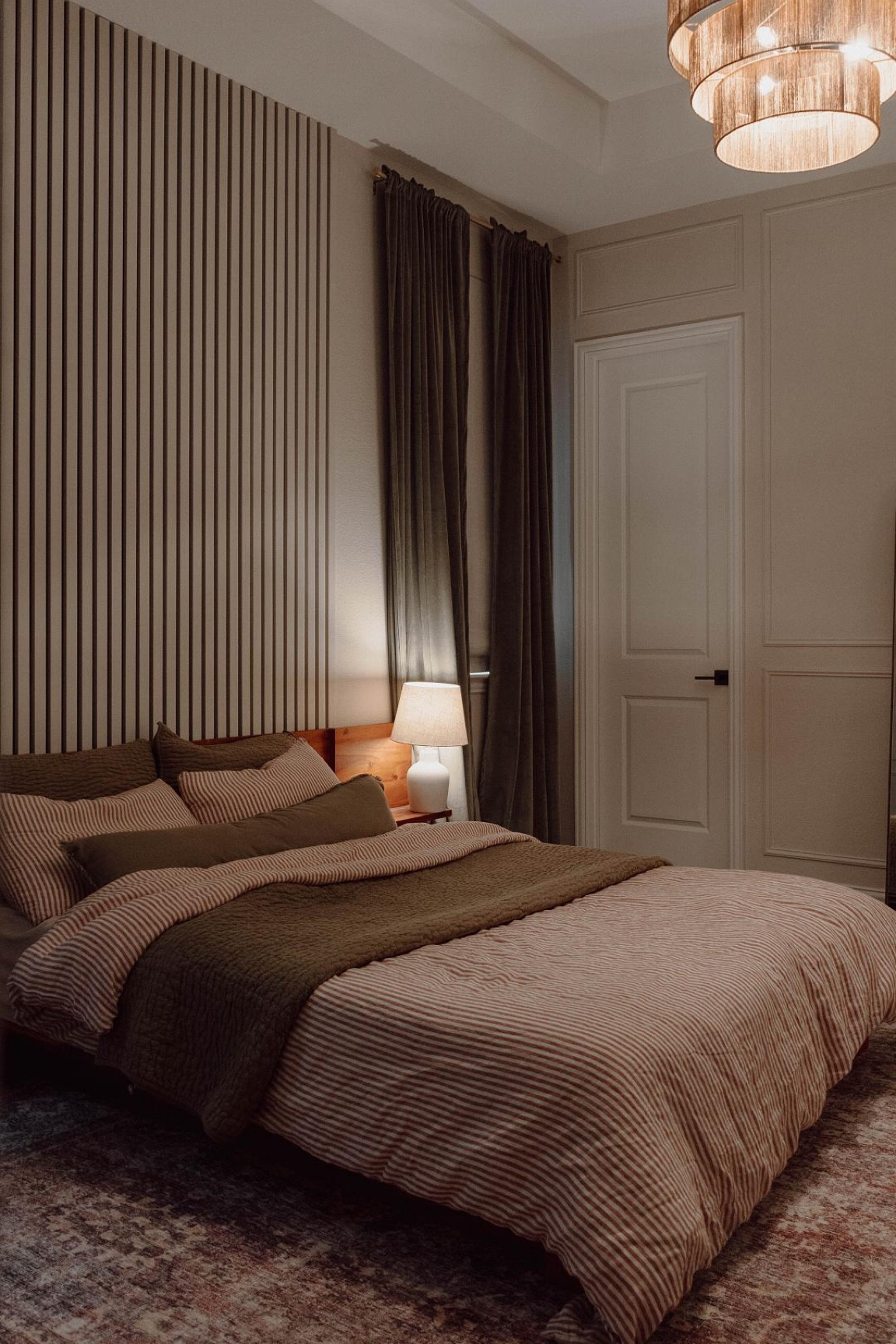 Bedroom sources🤍🔗

#LTKFind #LTKhome