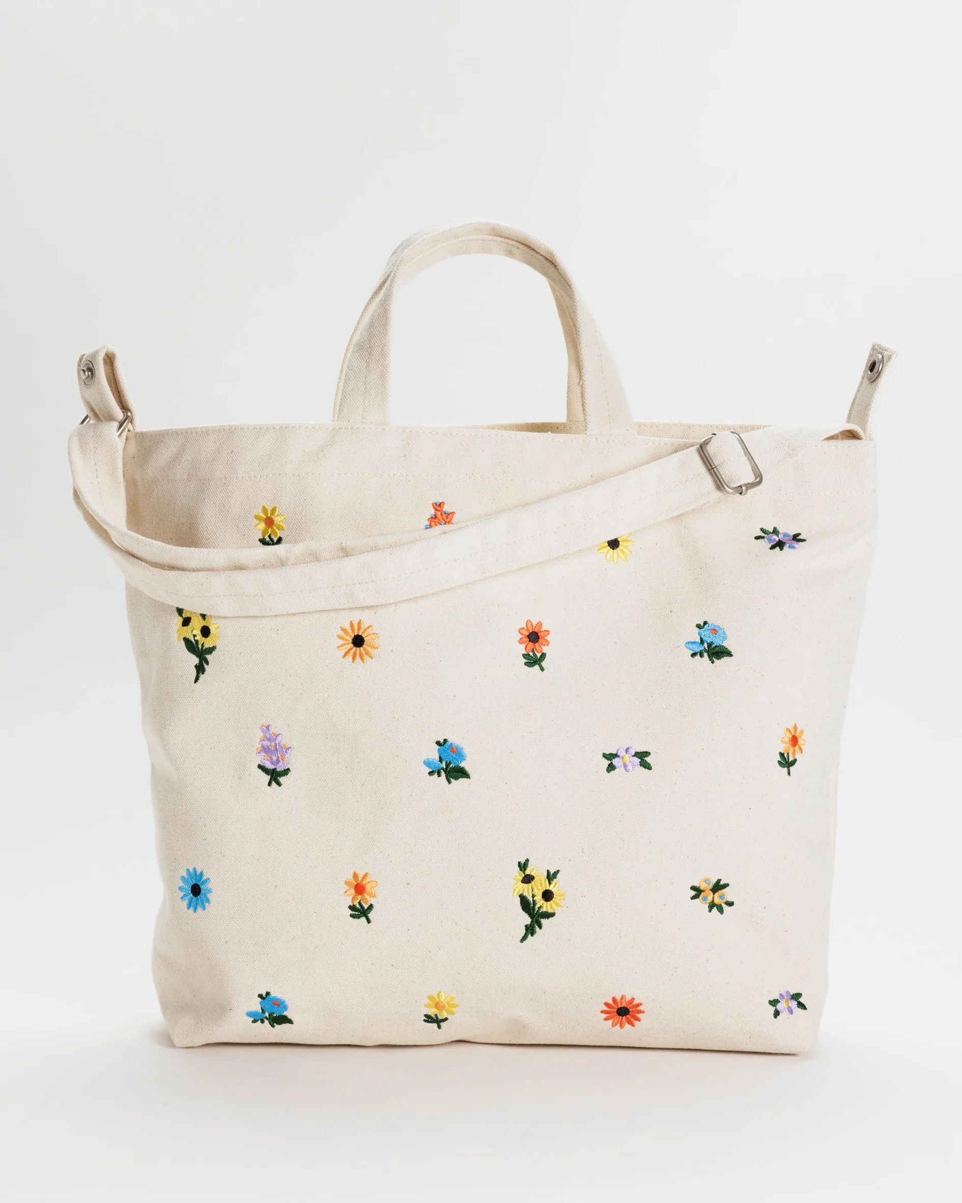 Horizontal Zip Duck Bag : Embroidered Ditsy Floral - Baggu | BAGGU