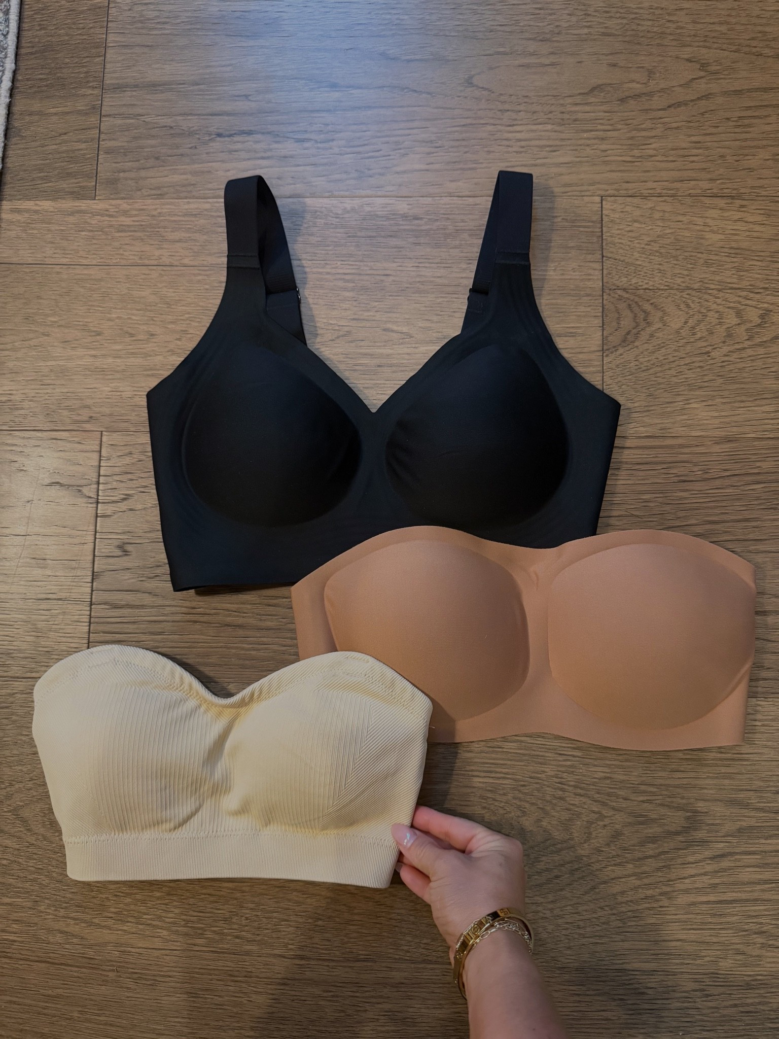 The comfiest seamless bras ✨🫶🏼

#LTKgrwm #LTKootd #LTKdayinmylife
