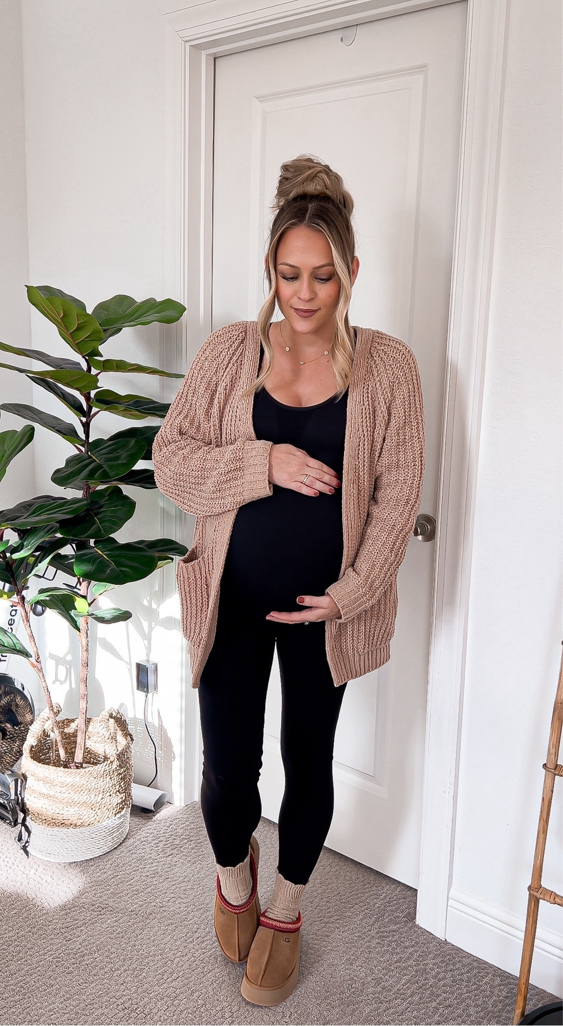 Pink blush 50% off Black Friday sale // size medium in cardigan 

Bump fashion, comfy bump fashion, stylish bump looks, bump friendly 

#LTKsalealert #LTKbump #LTKCyberWeek