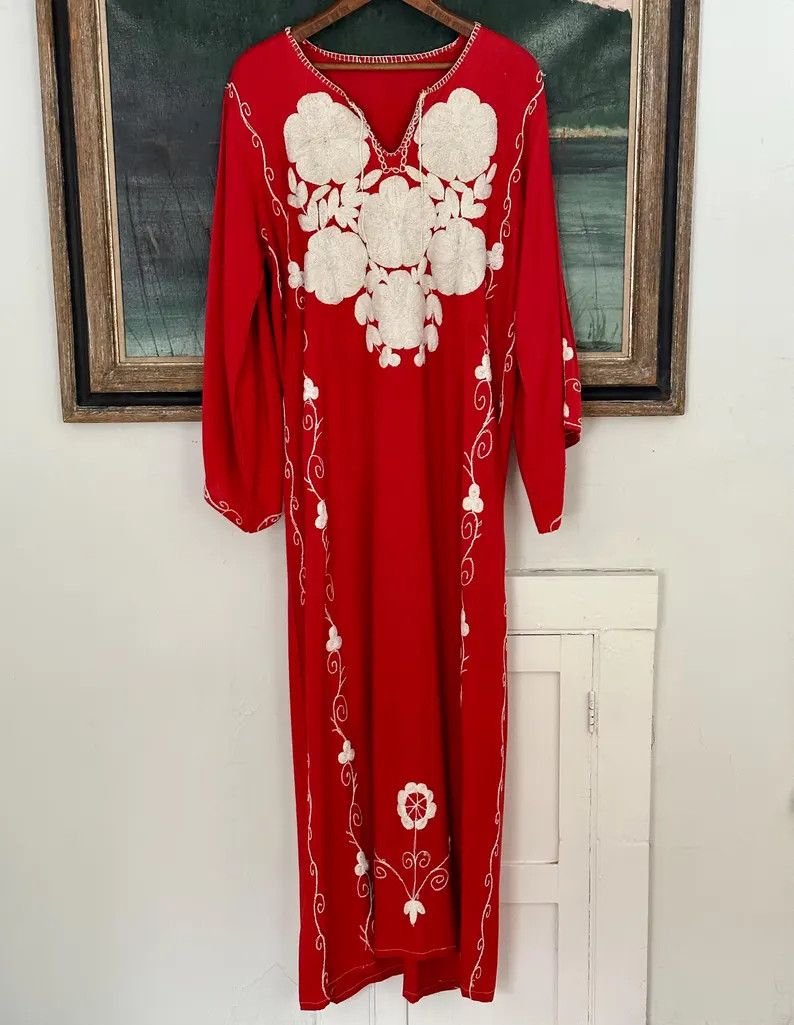 Real Vintage 1960s Never-worn Red Linen/cotton-linen Caftan With Exquisite White Embroidery One-s... | Etsy (US)