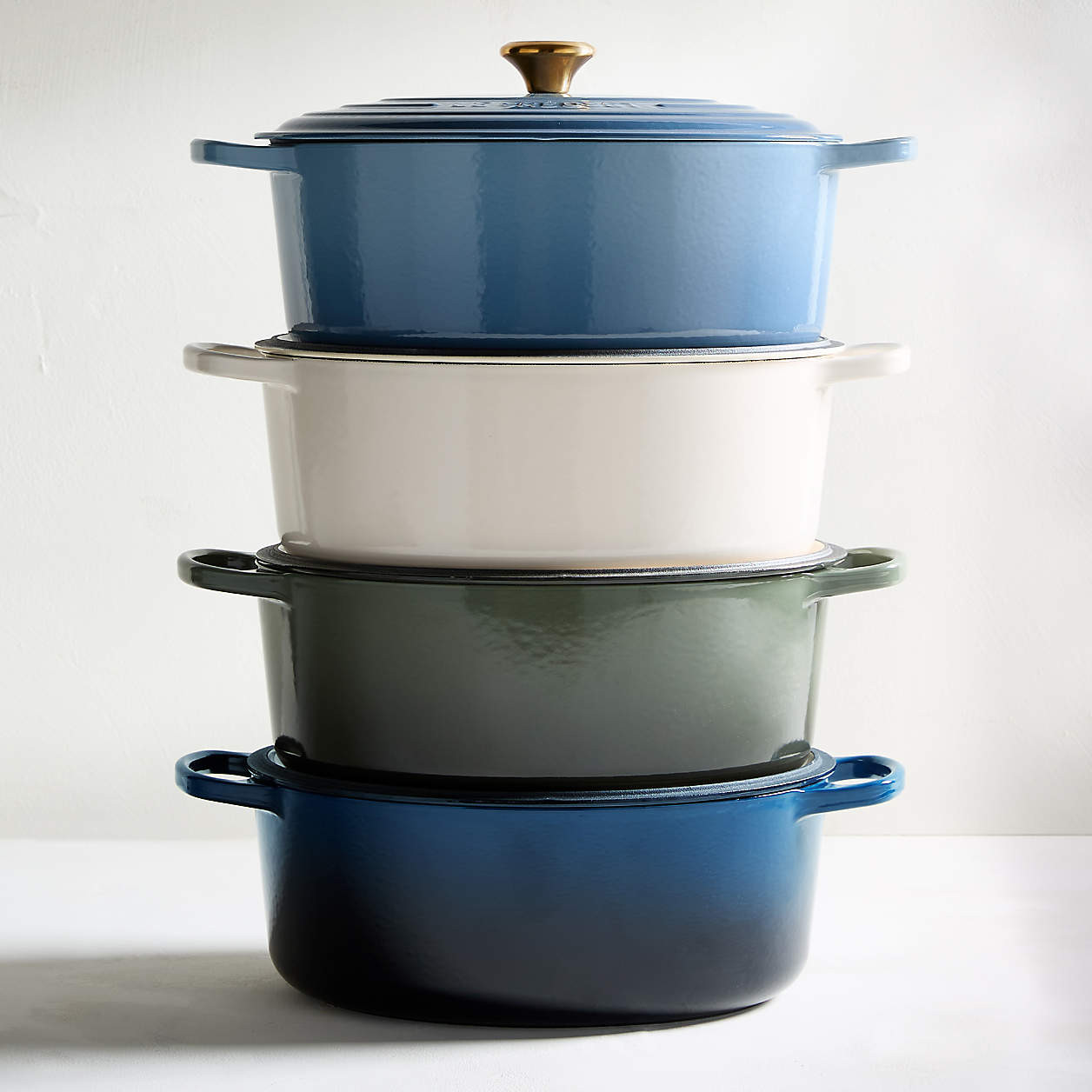 Le Creuset Signature 8-Qt. Thyme Enameled Cast Iron Oval Dutch Oven + Reviews | Crate & Barrel | Crate & Barrel