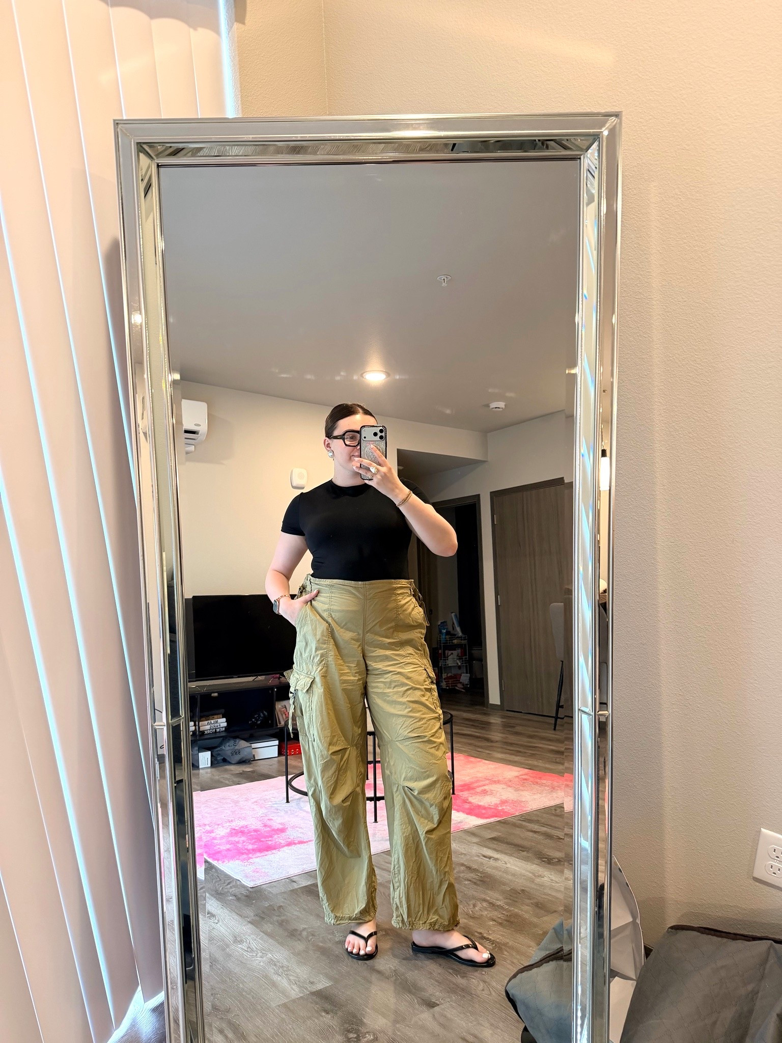 Casual and comfy work outfit! Had one meeting out of the house and spent most of the day working on my computer 🤓

I’m wearing a M tee, size L pants and size 9 sandals

#LTKootd #LTKWorkwear #LTKMidsize