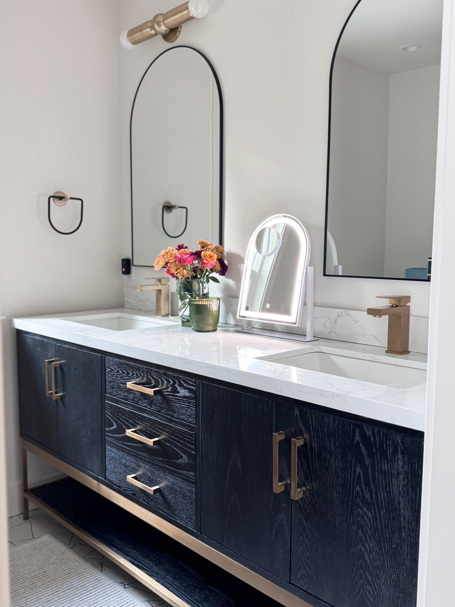 Loading … Gifts they will love. Not more clutter.

Non-clutter gift guides are on the way!

#LTKHome #LTKHoliday #LTKGiftGuide