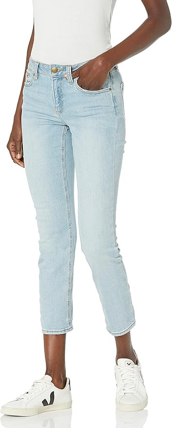 Daily Ritual Women's Standard Girlfriend Jean-Both Bases | Amazon (US)