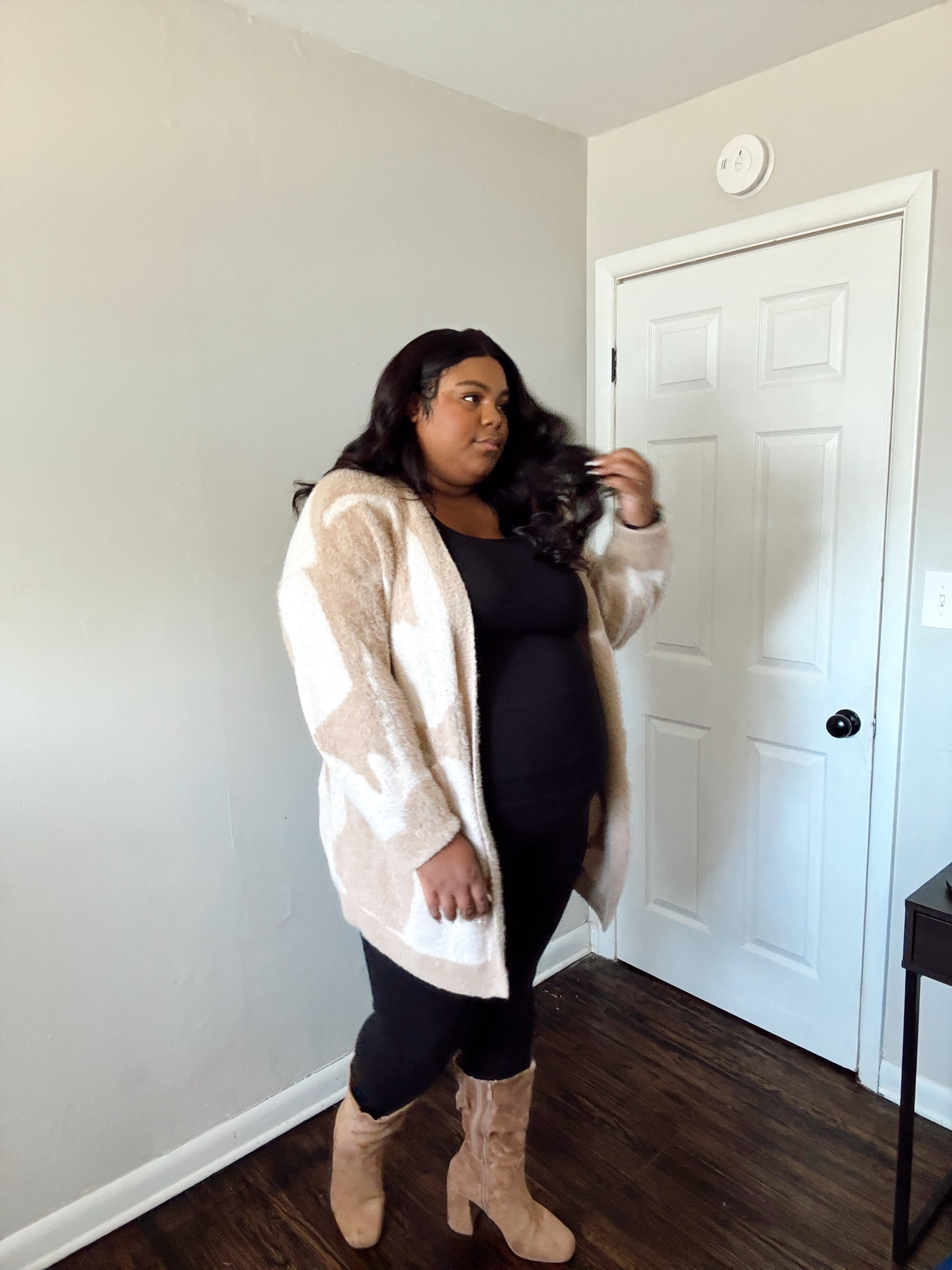 These boots 🔥🥰

#LTKPlusSize #LTKFindsUnder50 #LTKMidsize