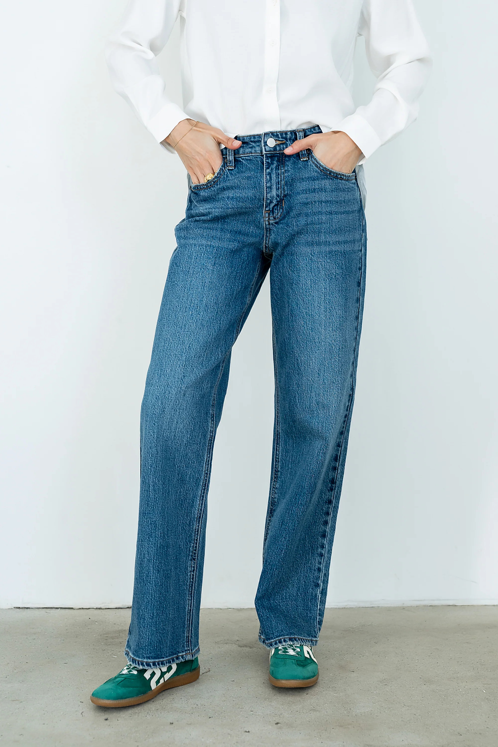 Marshall Straight Leg Jeans in Dark Wash | Böhme US