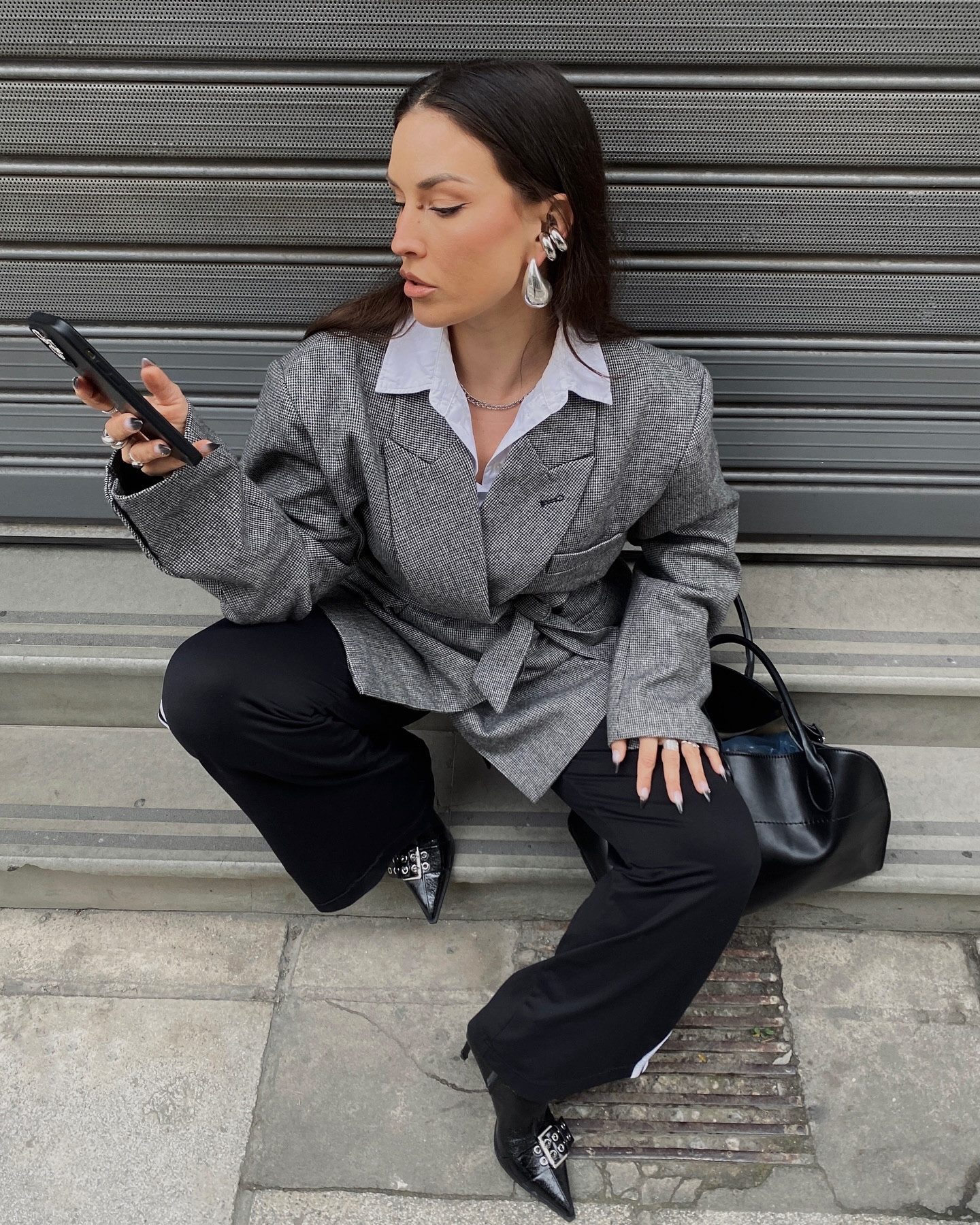 Blazer meets streetwear because power dressing should be comfy too. Shop the look! #LTKstyle #LTKfashion

#styleinspo #outfitstyle #springoutfitinspo #classystreetstyle #minimalchic