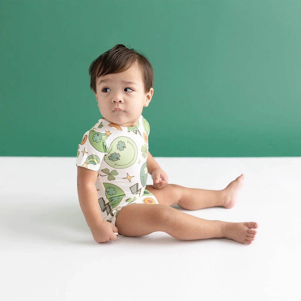 St. Patrick's Day Green Short Sleeve Baby Bodysuit | Ronan | Posh Peanut