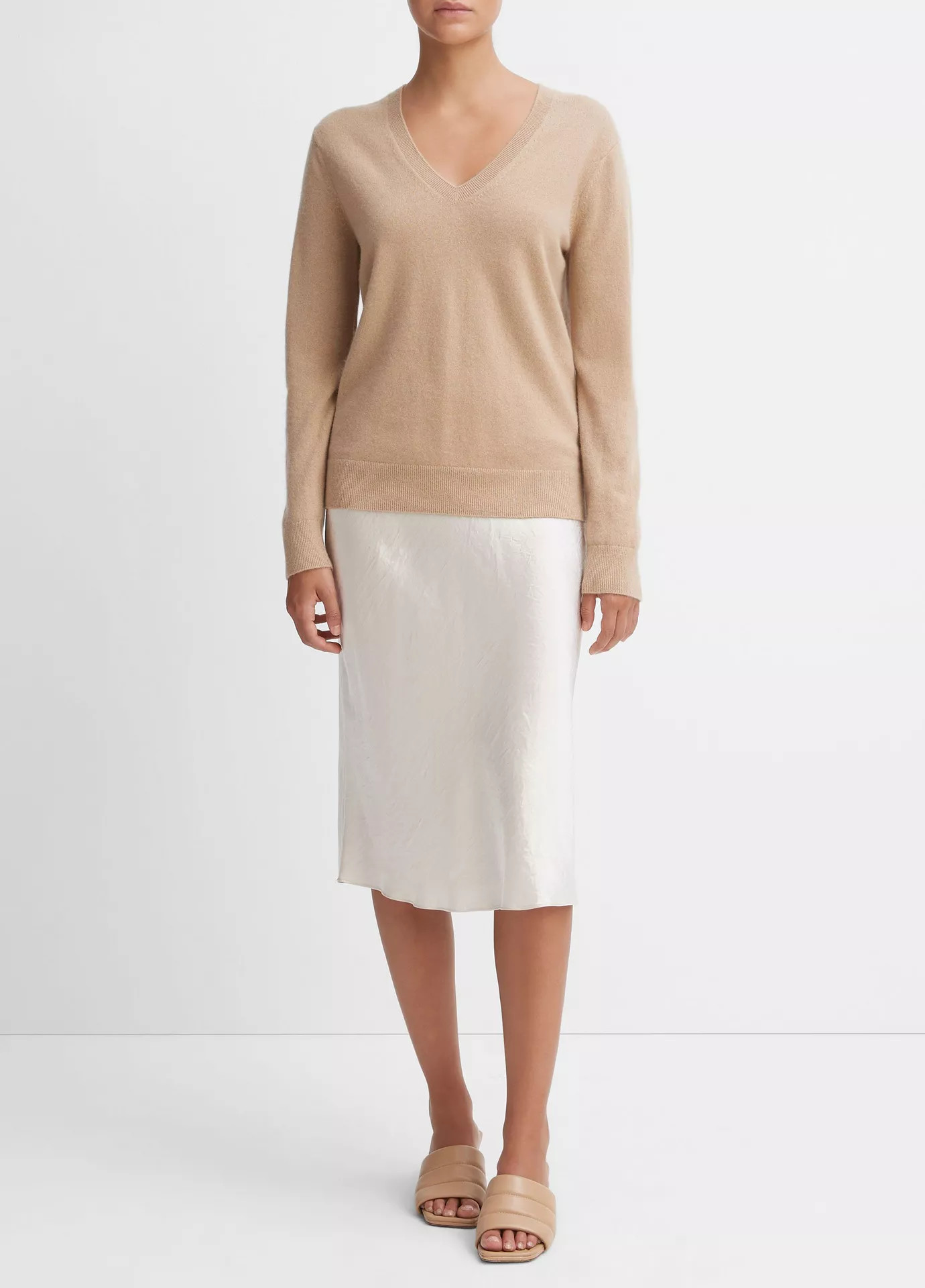 Cashmere Weekend V-Neck Sweater | Vince LLC