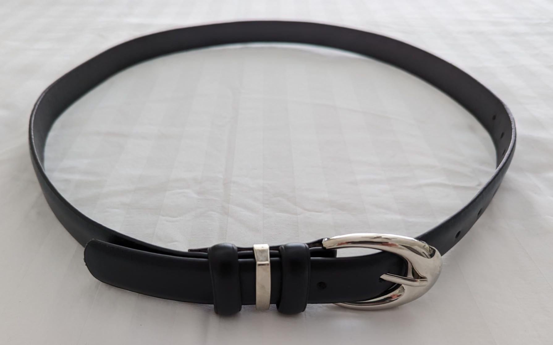 Women Leather Belt for Jeans Pants Fashion Ladies Skinny Faux Leather Dress belt with Gold Buckle | Amazon (US)