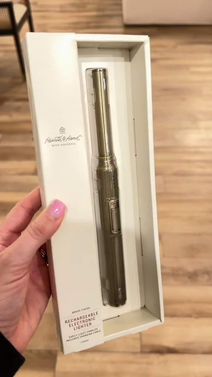 This rechargeable lighter from Target looks so high end! I had to grab one for spring!

Target, spring, decor, home, modern, glam

#LTKSeasonal #LTKHome #LTKWatchNow