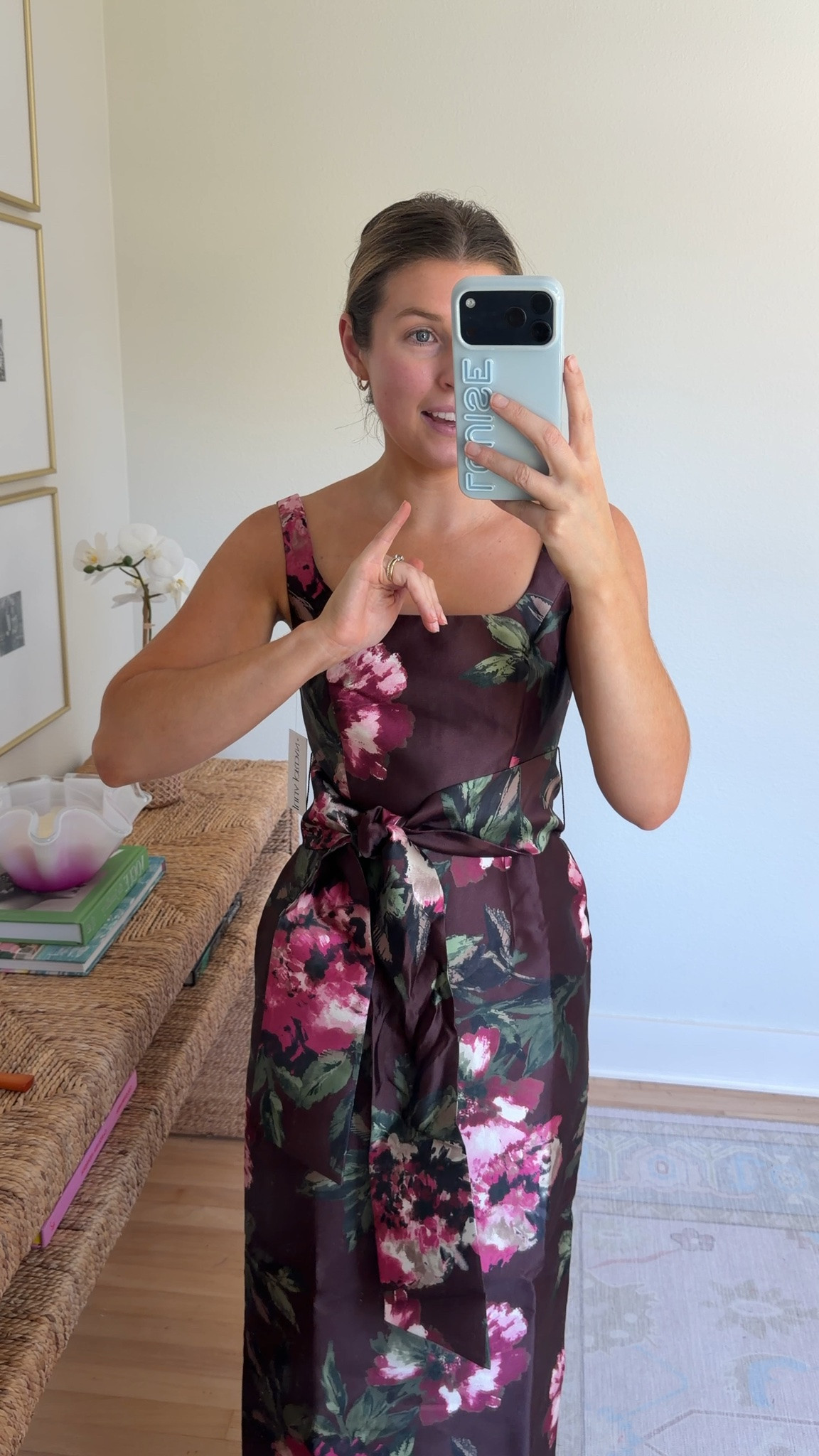 Perfect fall wedding guest dress! Wearing a 2