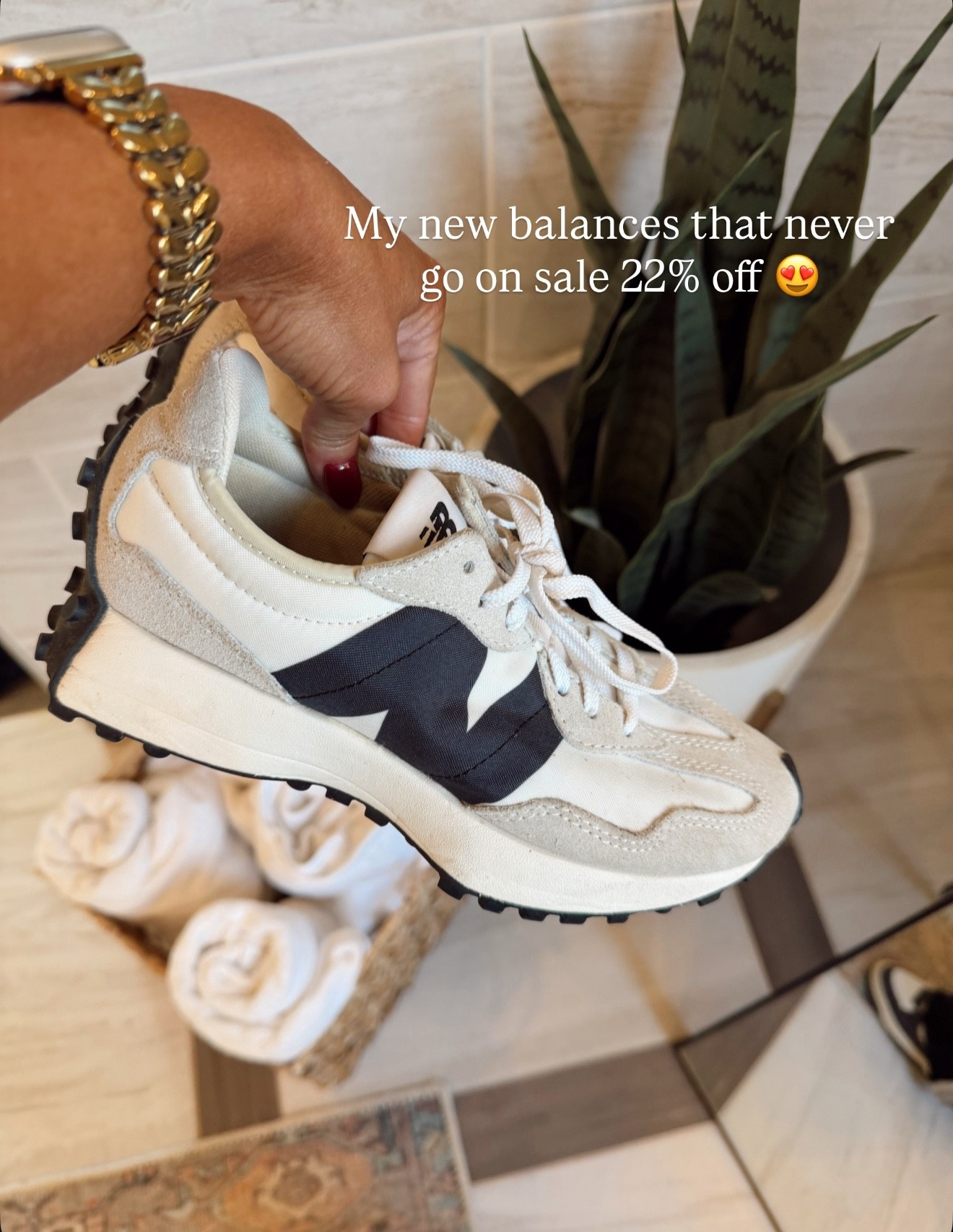 New balances on sale!!

#LTKSaleAlert #LTKHoliday #LTKCyberWeek