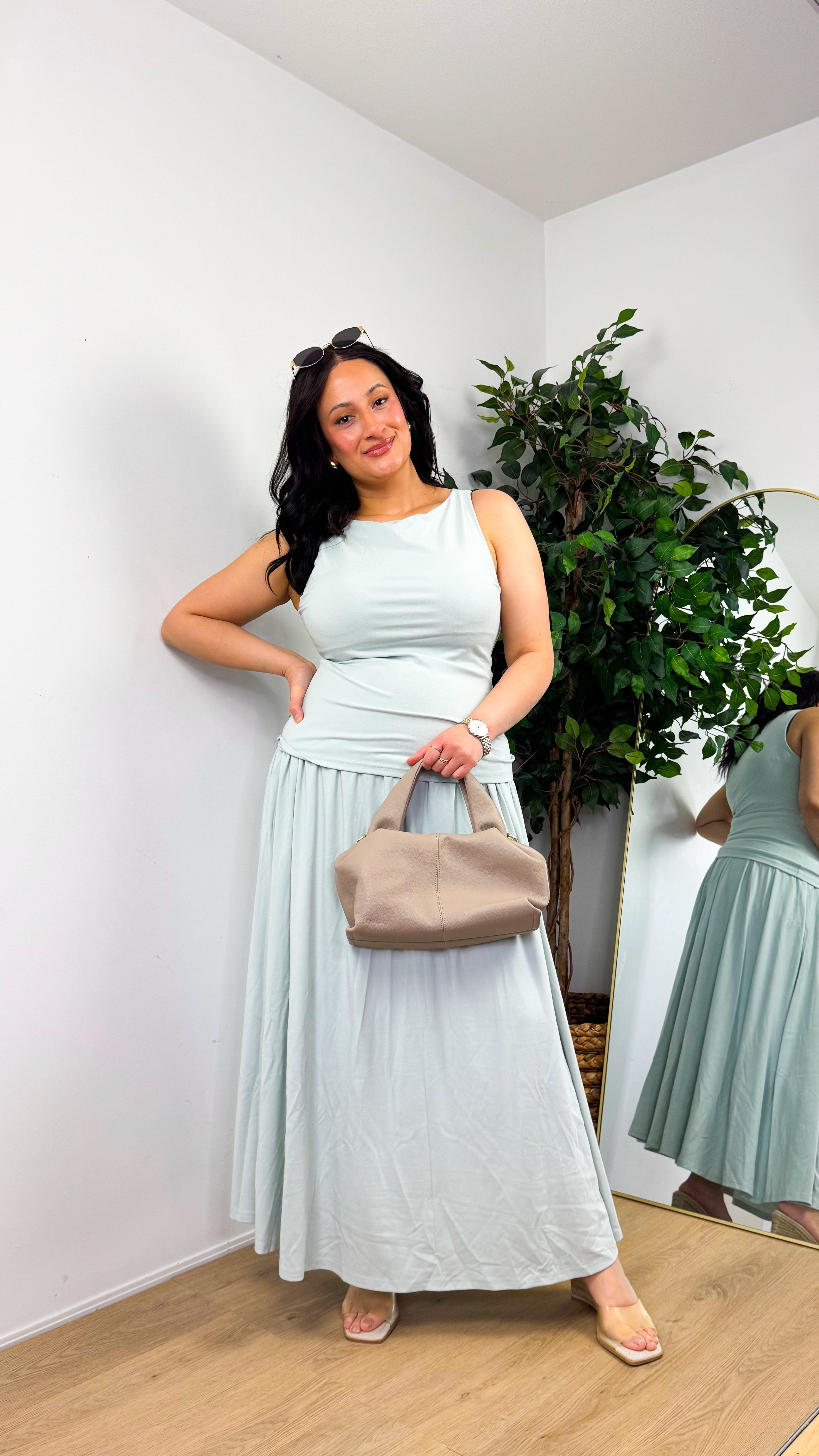 Wearing @ogl_move my favourite Organic and Sustainable fashion brand. 

This Light Cotton Rib 2Pcs Set is perfect for Spring/ Summer .
Their fabrics are breathable, lightweight, comfortable and stylish. 

Boatneck Brami Tank & Umbrella Maxi Skirt with Pockets in Color:  Light Azure 
Size: XL

To Shop comment Link🫶🏻
Also linked on my LTK 🔗 Link in bio📍 

#ogl #oglmove #inmyogl #oglbratops #newairybrami #sustainablefashion #organicfashion #slowfashion #canadianfashionblogger #midsizeoutfits #midsizefashion 
#fashiontrend #minimalstyle #minimalfashion #springfashion #springoutfitideas #springoutfit #grwm #grwmreel #grwmoutfit