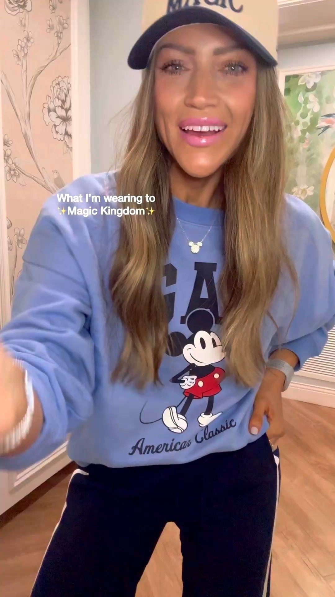 Disney outfit for MK at night ✨🏰🩵 wearing a size M in the sweatshirt (up a size!), XS pants (LOVE THESE!). 

Spring break
Spring outfits 
Disney outfit idea 