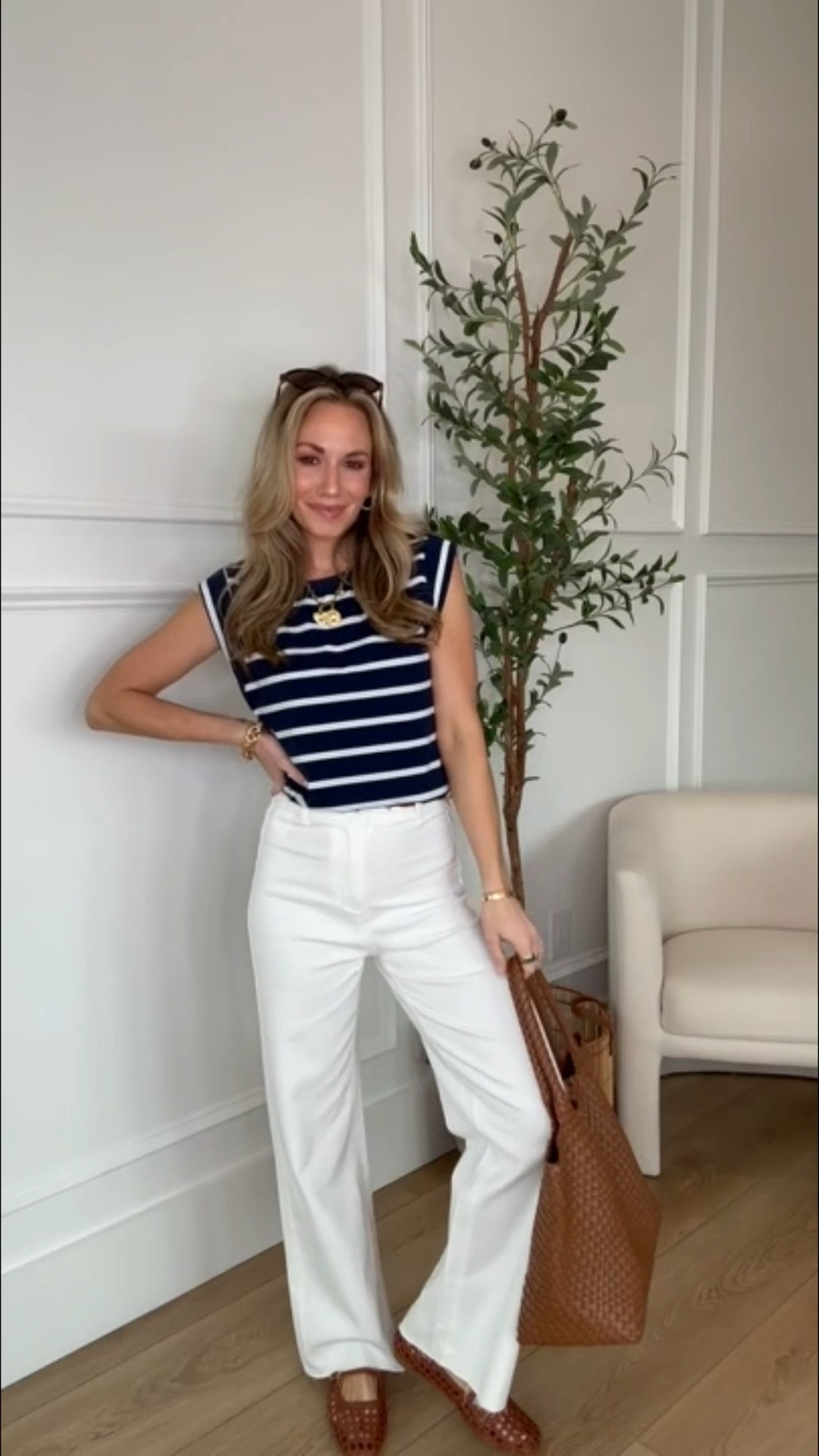 An easy outfit for spring and summertime! This tee is one of my favorites that I own in literally every color. It has a piece of fabric under the arm so you can’t see your bra! 

#LTKPetite #LTKootd #LTKgrwm