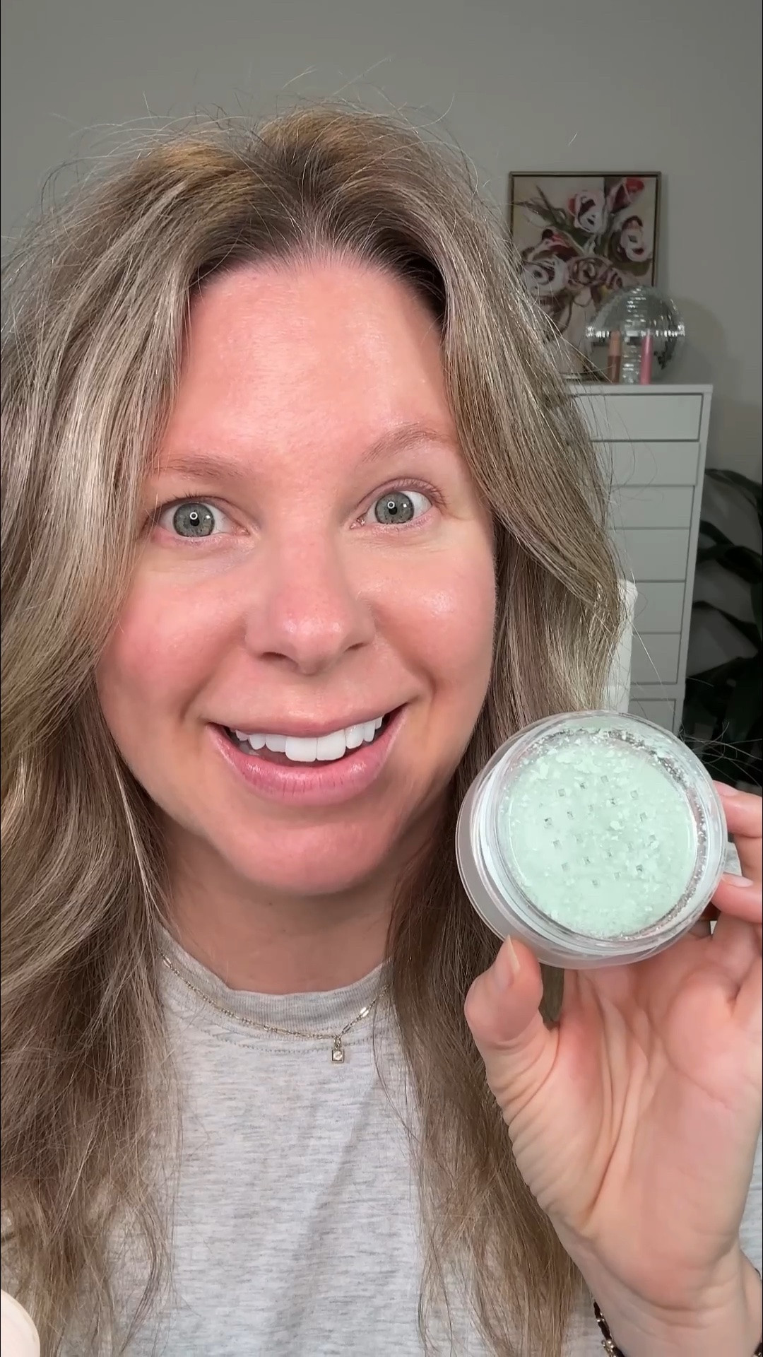 Who else has tried @lauramercier's mint color powder? As a rosacea gal, I love the idea behind it. First impressions are good, but I'll keep you updated! Follow for more easy, everyday makeup for us gals over 35 😘 #makeupformatureskin #rosacea

#LTKOver40 #LTKBeauty #LTKmorningroutine