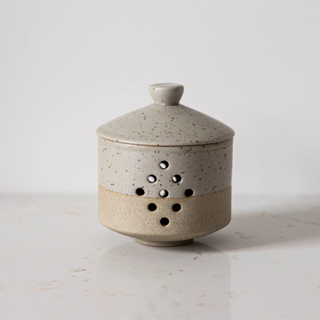 Ceramic Garlic Keeper | Luxe B Co
