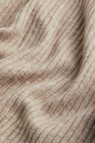 Oversized Turtleneck Sweater | H&M (US + CA)