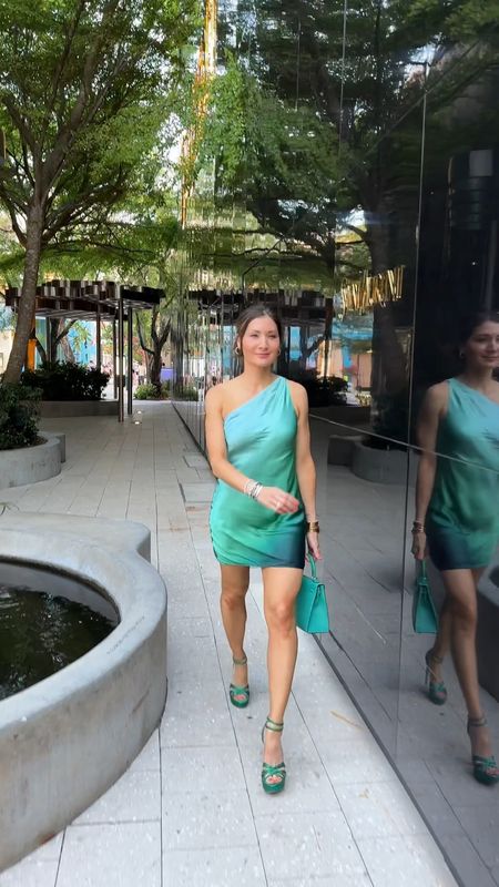 This ombré green dress is perfect for all occasions. I’ve worn it to upscale dinners and cocktail parties  

#LTKStyleTip