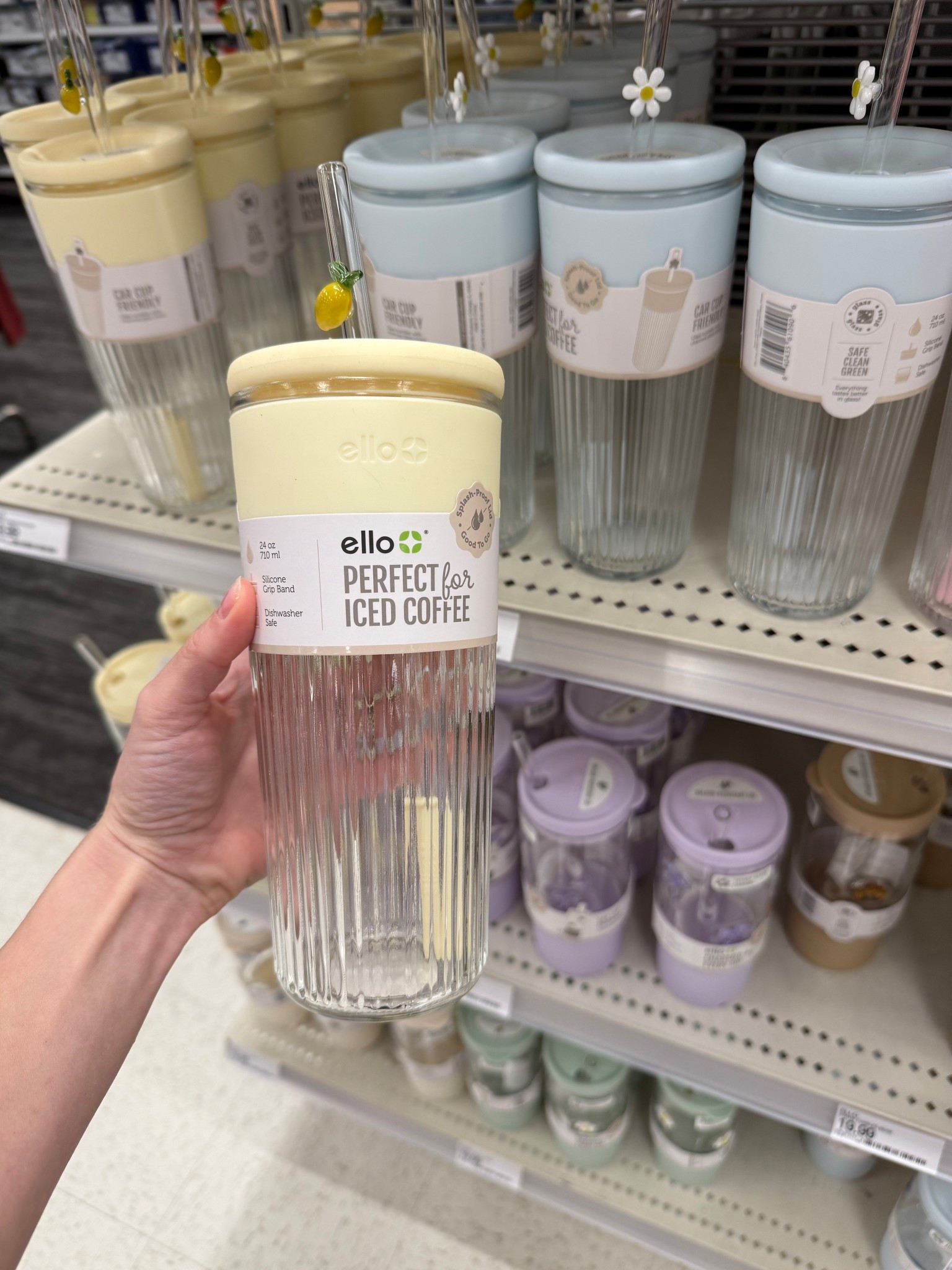 How cute are these fluted glass tumblers?! So perfect for coffee, tea or water. Multiple sizes/colors available and cup holder compatible! 
•
•
Drink tumbler, glass tumbler, coffee cup, to go coffee cup, glass cup, water bottle, cute water bottle 

#LTKdayinmylife #LTKHome #LTKTravel