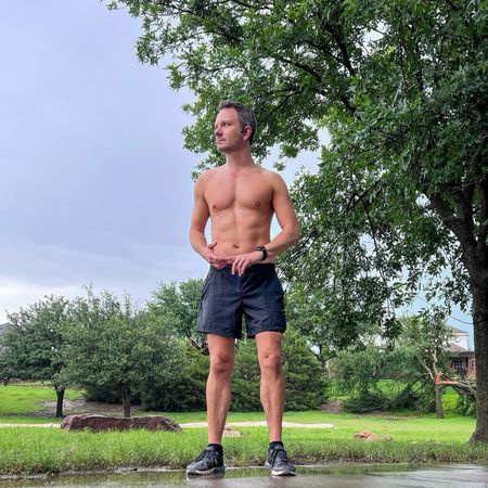 The rain finally stopped and my shoes may be completely soaked but I completed by #GlobalRunningDay 5K today!
.
.
.
.
.
@abercrombie #AbercrombiePartner #suiteAF #gayrunner #mensfashion #instagays #workoutmotivation