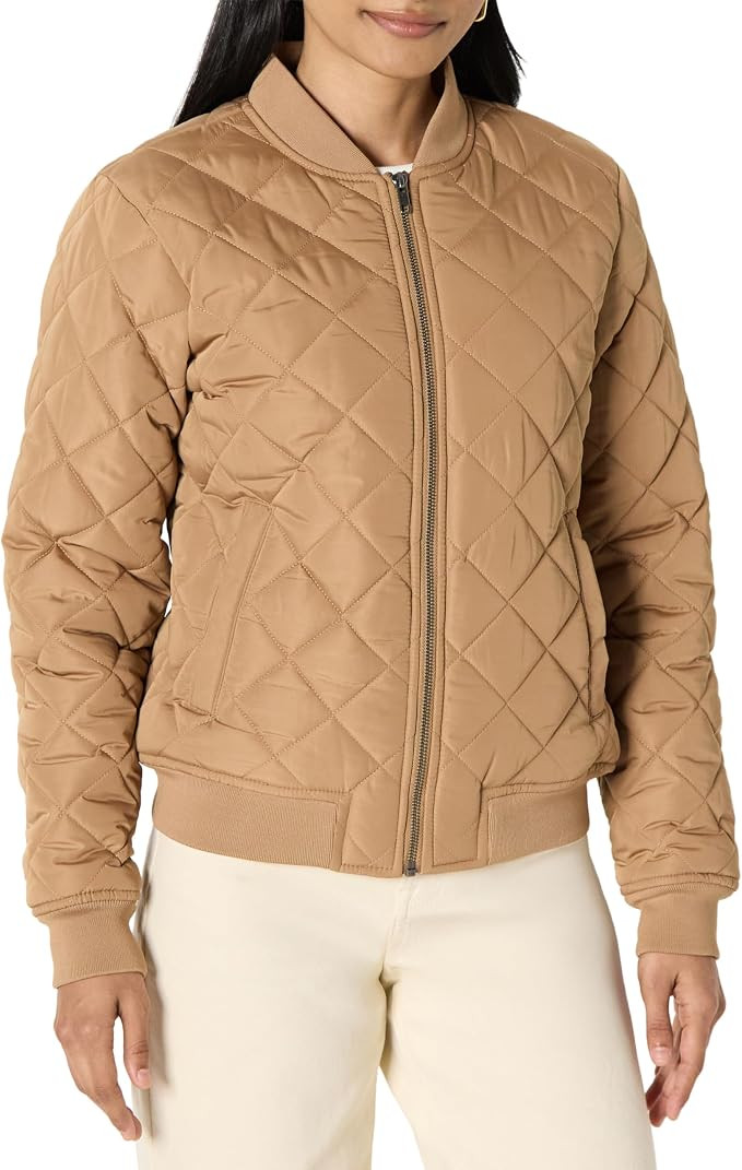 Amazon Essentials Women's Regular-Fit Quilted Jacket | Amazon (US)