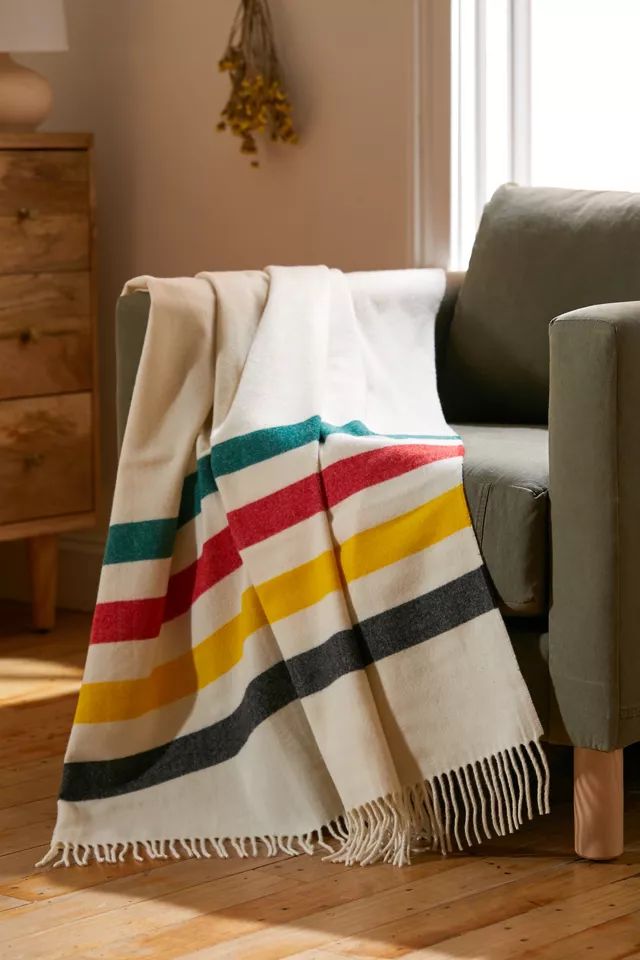 Pendleton 5th Avenue Glacier Park Throw Blanket | Urban Outfitters (US and RoW)