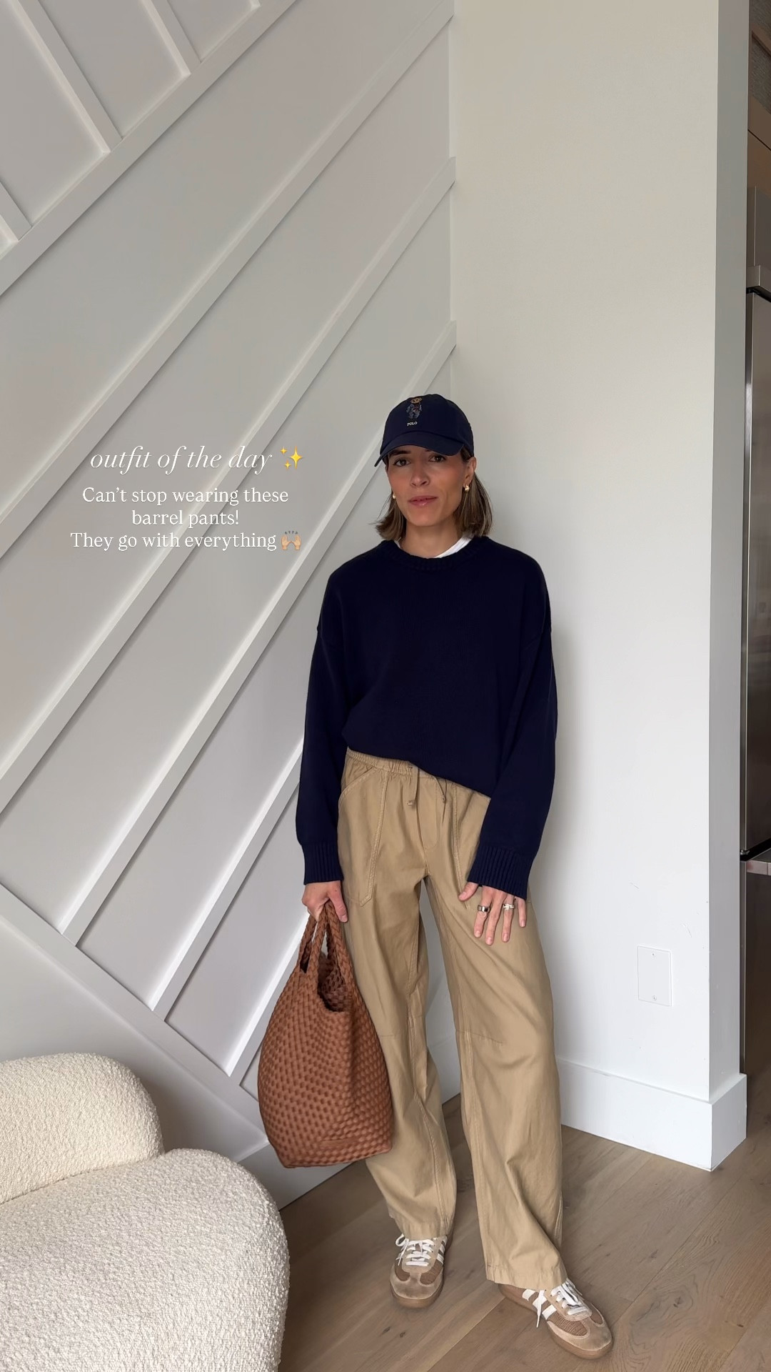 Pants size XXS
sweater medium 

#LTKmomlife #LTKgrwm #LTKootd