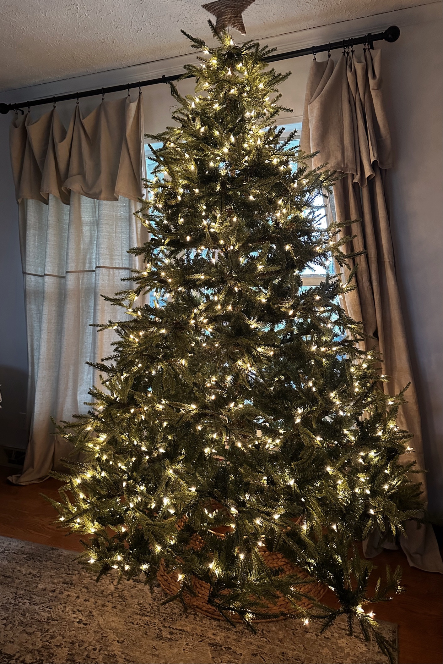 My Christmas favorite places 🎄✨ Christmas wreath + Christmas home decor + Christmas hearth and hand + target Christmas decor + Christmas mantle decor ✨ Christmas stockings holiday decorated mantle fireplace Christmas garland Christmas decor holiday Christmas home decor living room decor + Christmas tree + Christmas collar + Christmas tree topper

#LTKHome #LTKGiftGuide #LTKHoliday